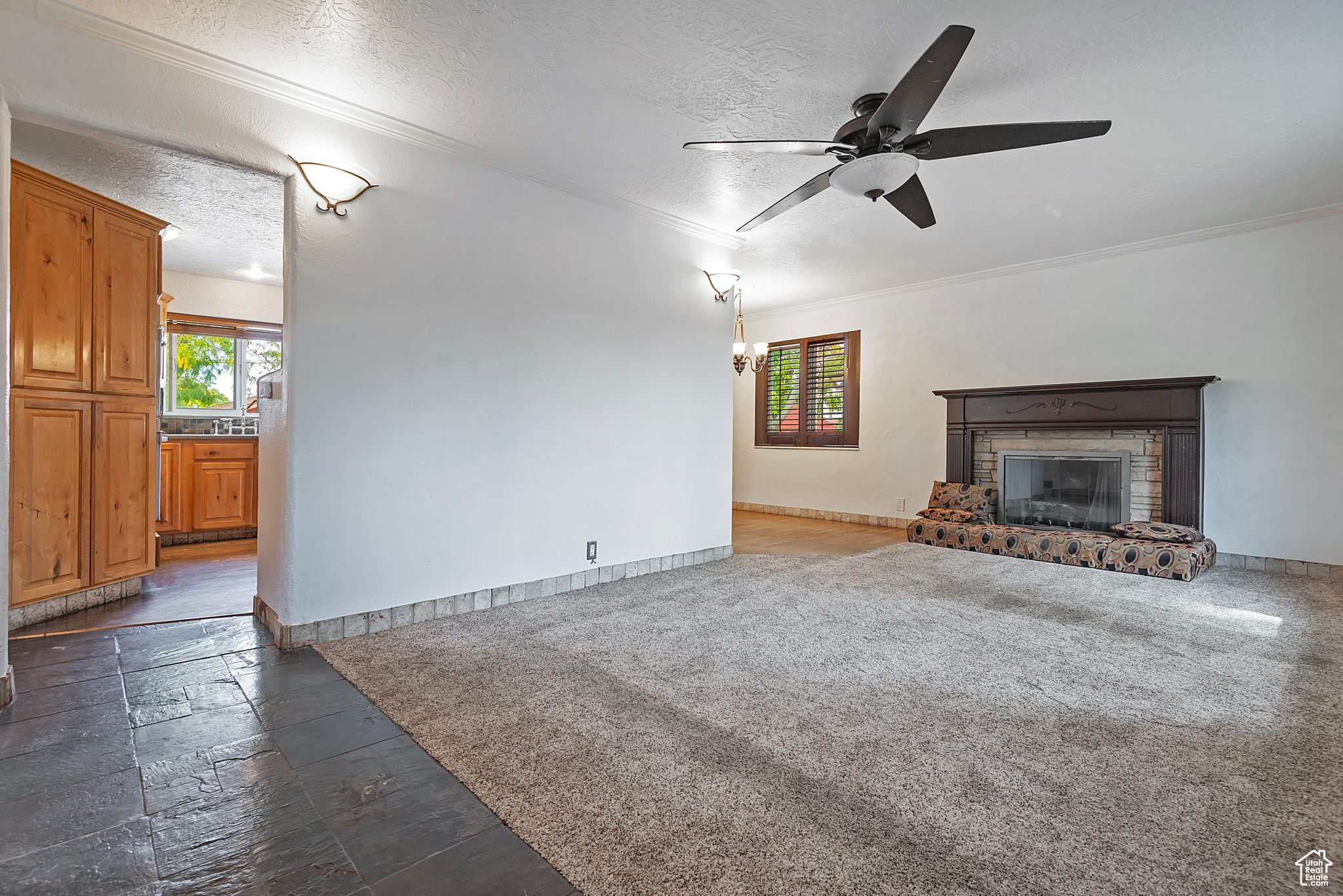 8360 W MIX AVE