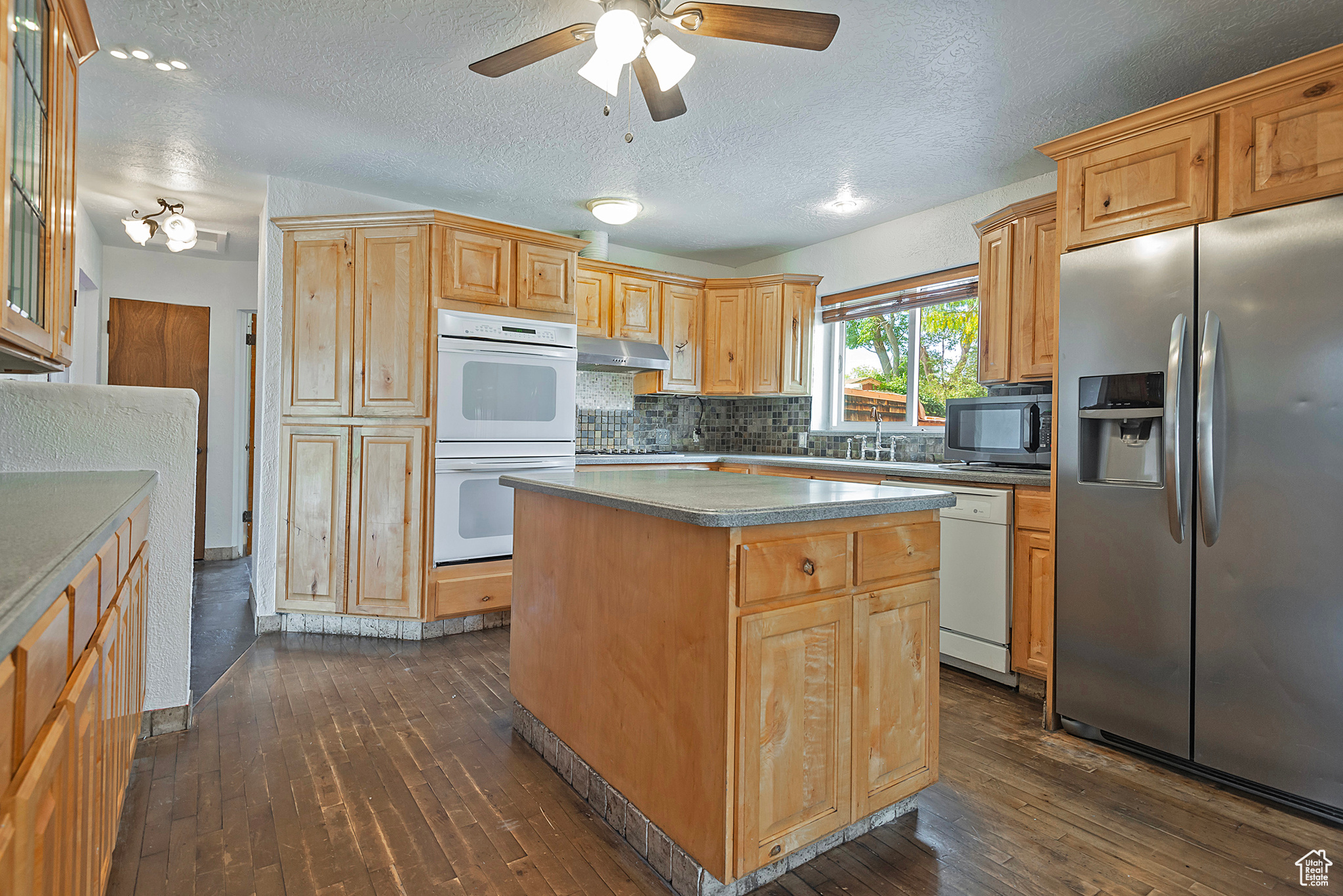8360 W MIX AVE