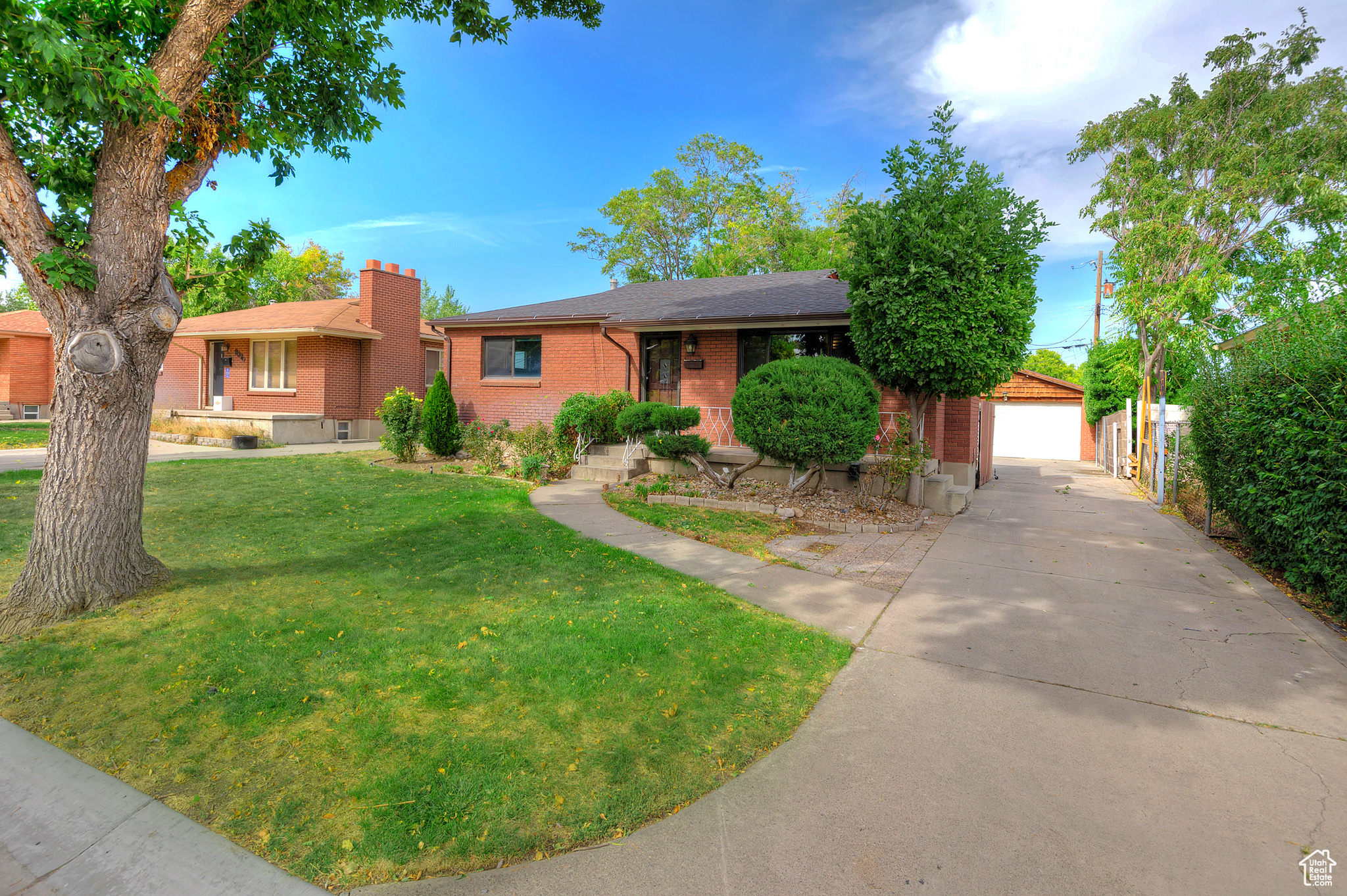 8360 W MIX AVE