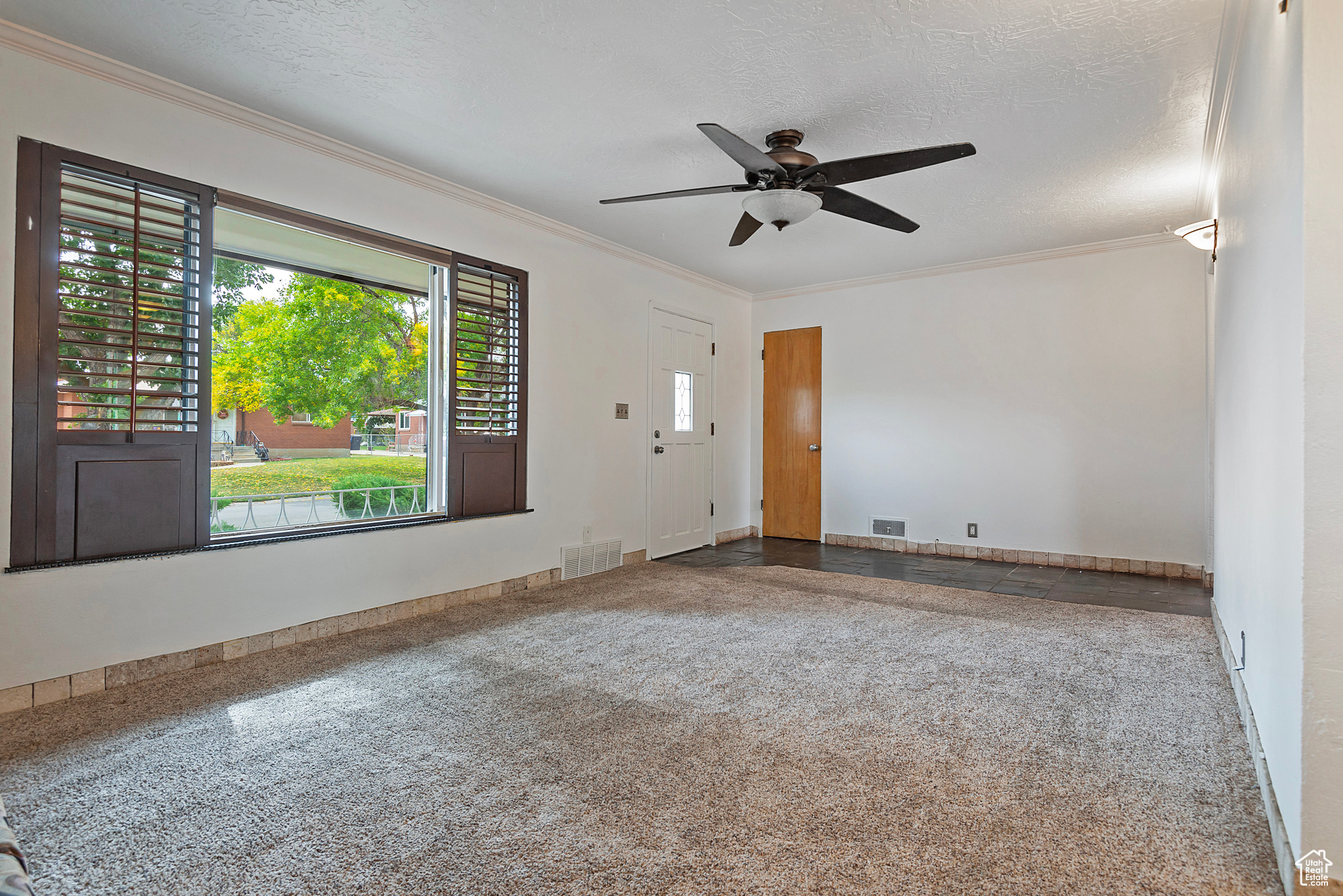 8360 W MIX AVE