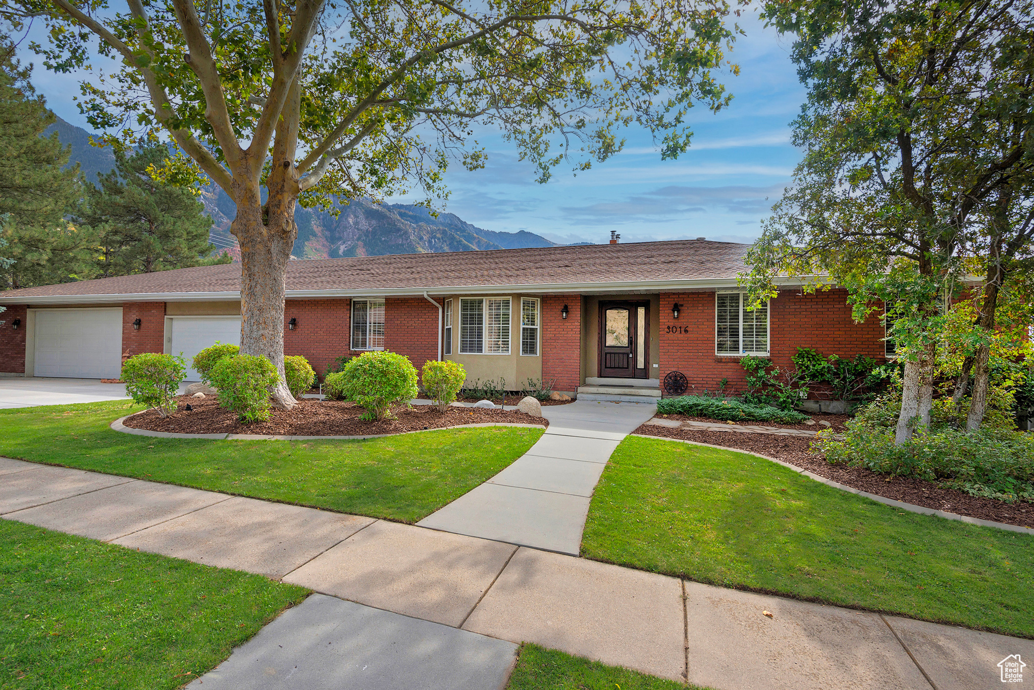 3016 E DIMPLE DELL LN