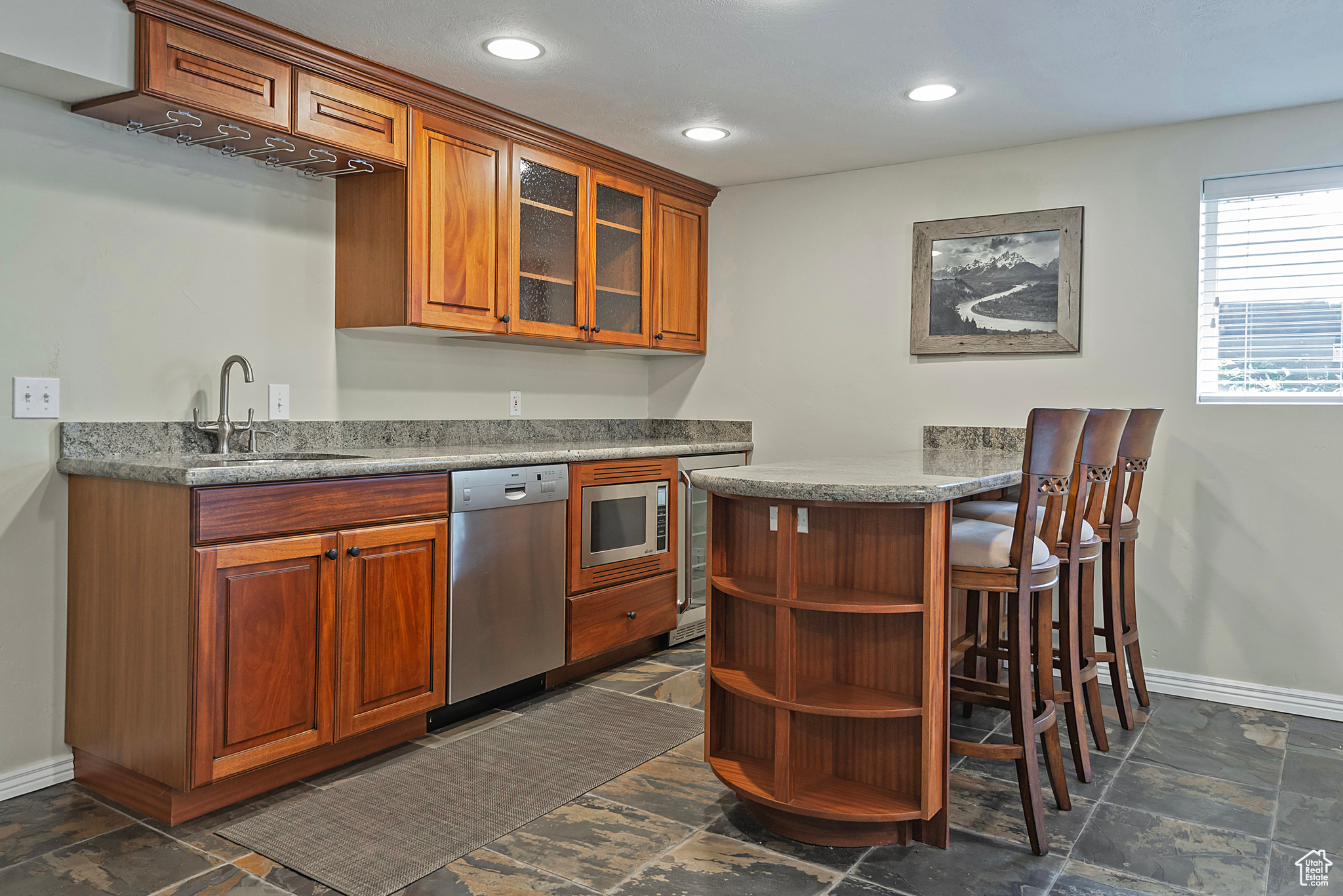 3016 E DIMPLE DELL LN