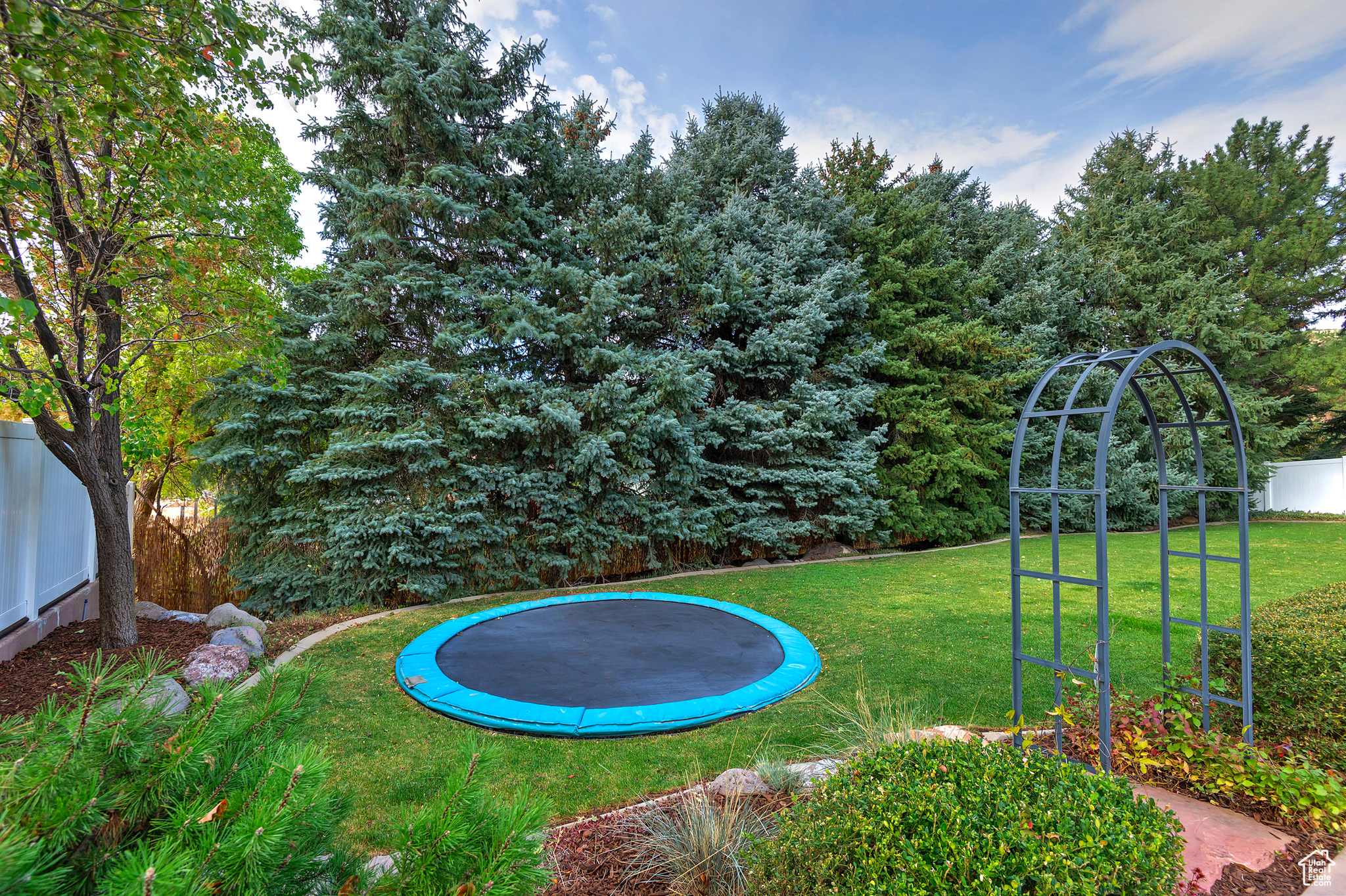3016 E DIMPLE DELL LN