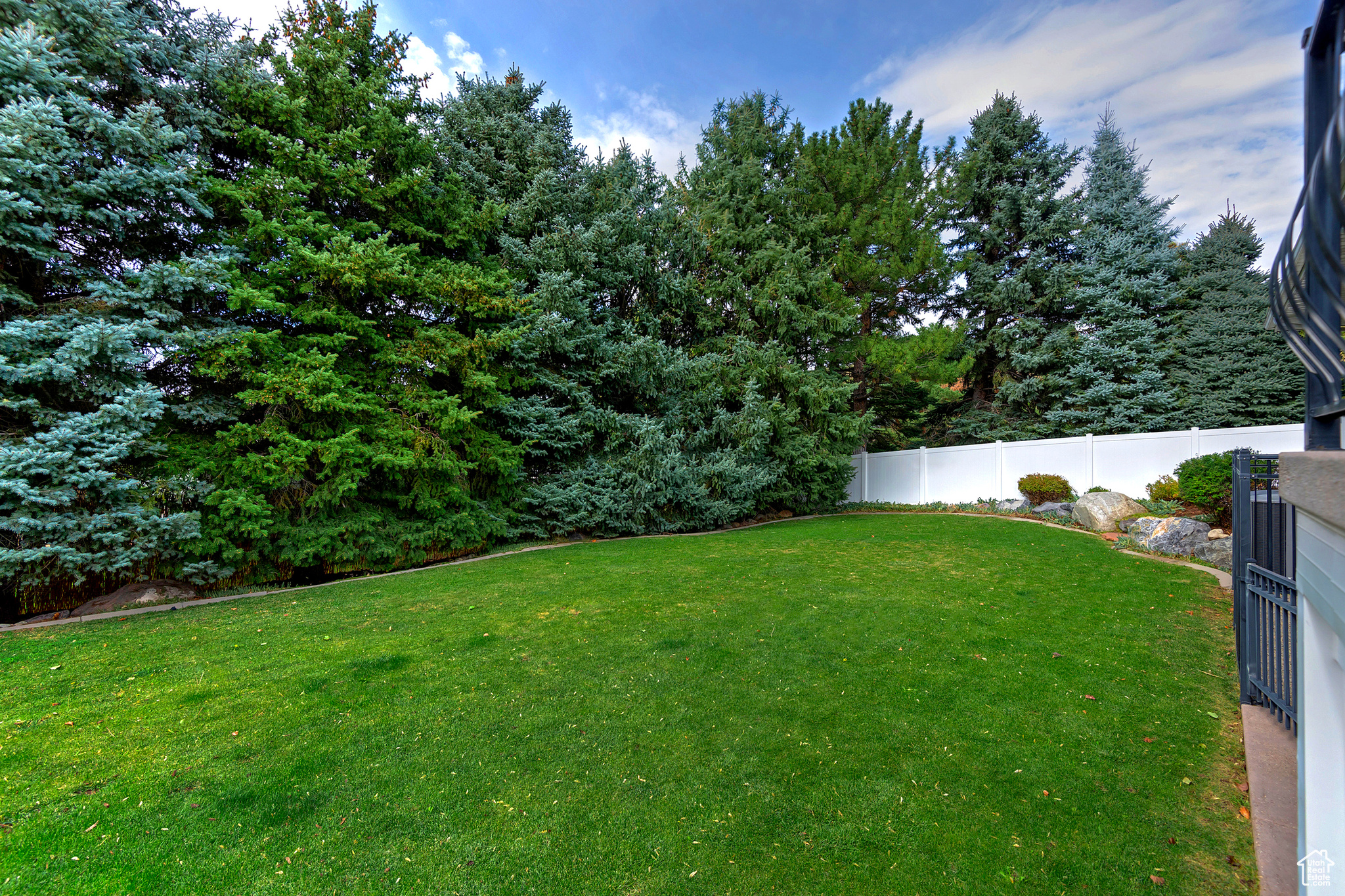 3016 E DIMPLE DELL LN