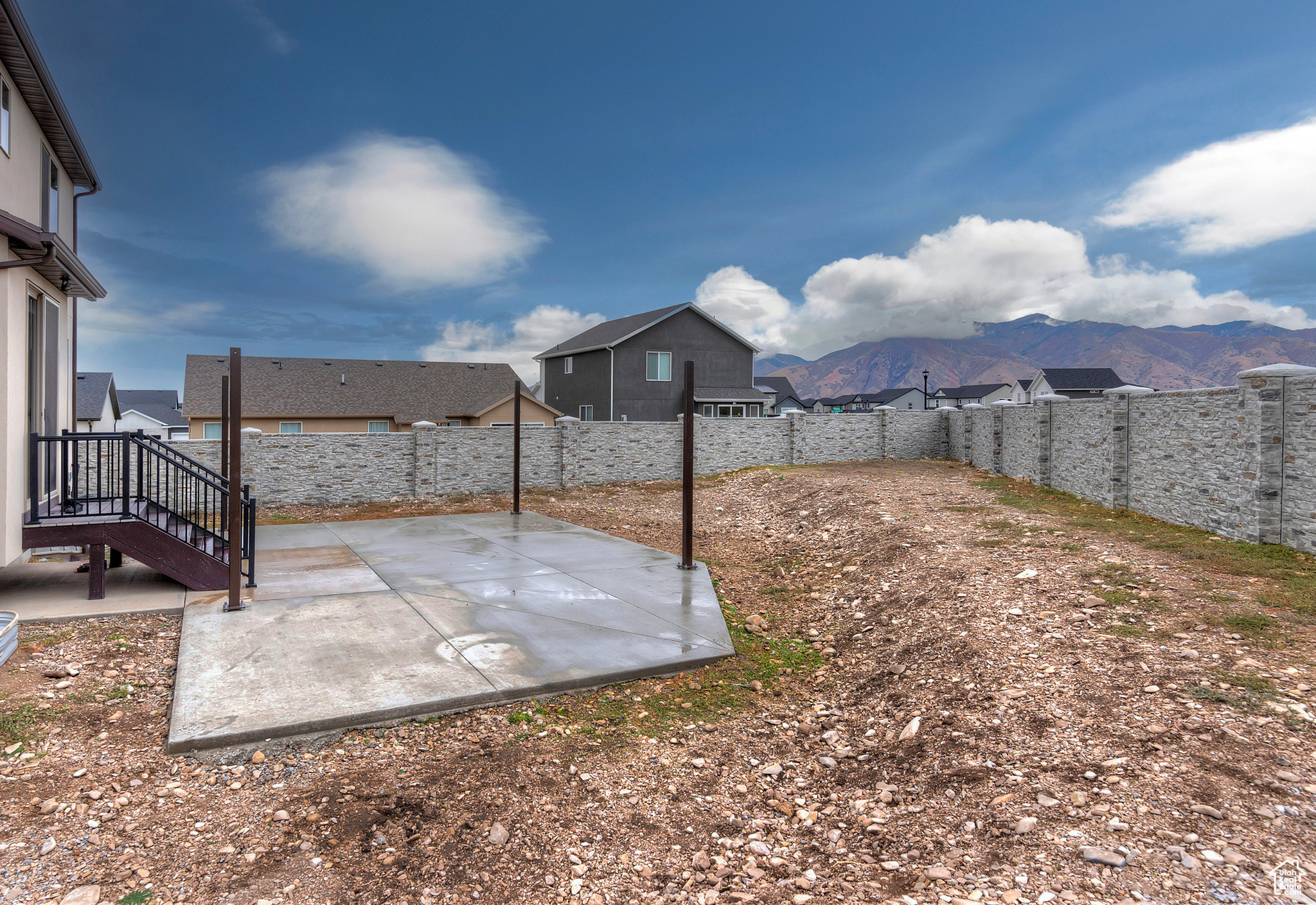 1188 N CLEMENTE WAY
