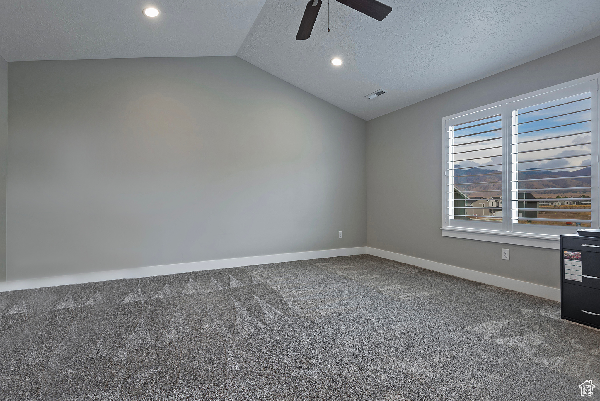 1188 N CLEMENTE WAY