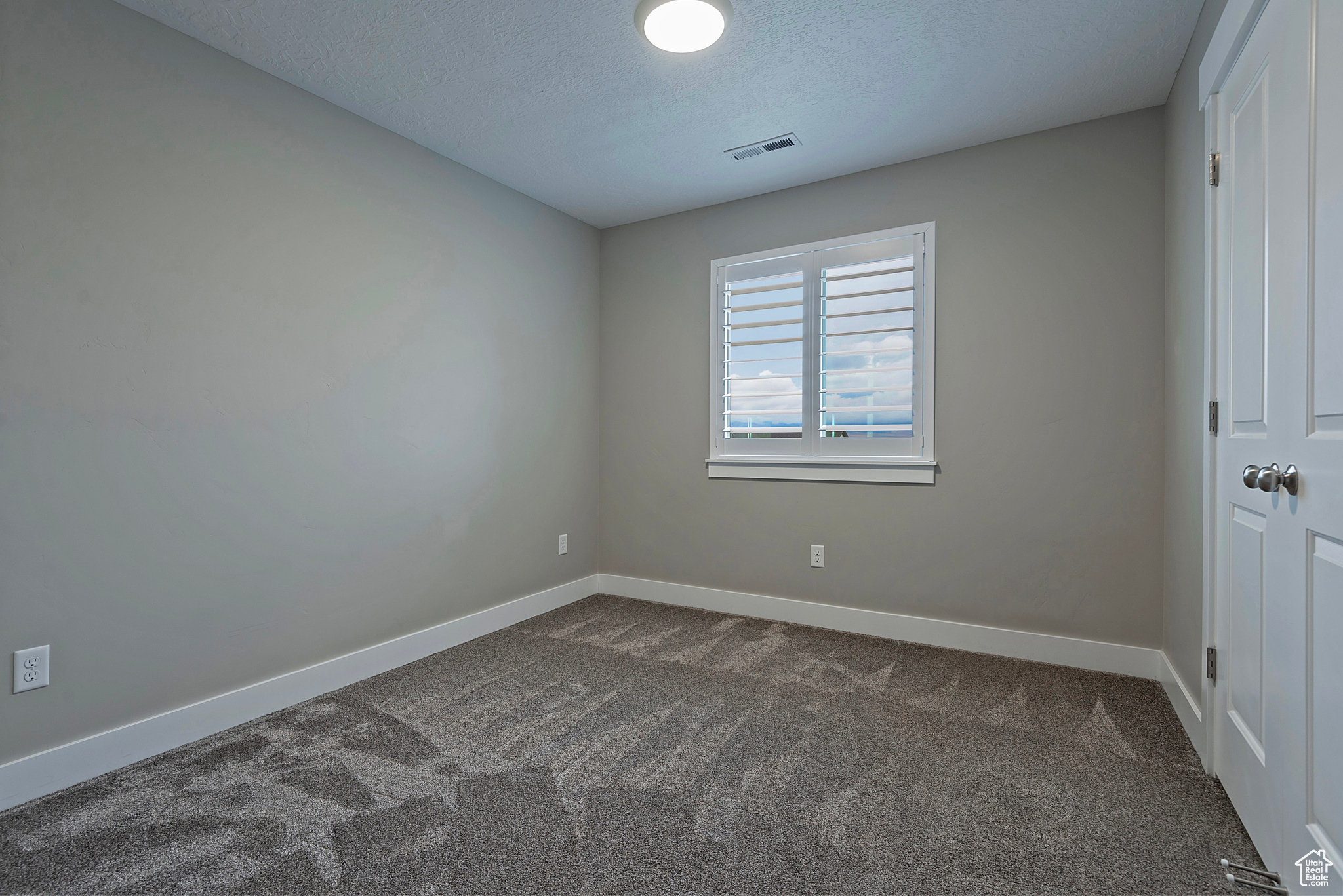1188 N CLEMENTE WAY