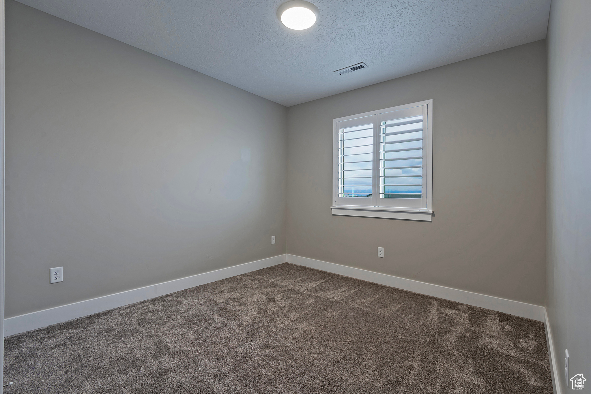 1188 N CLEMENTE WAY