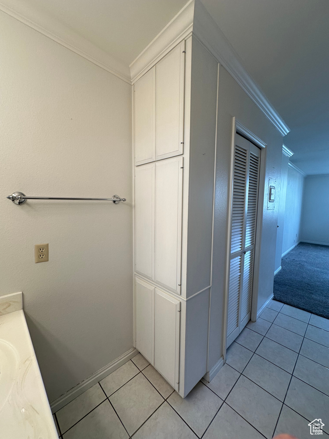 241 N VINE ST ST #901E