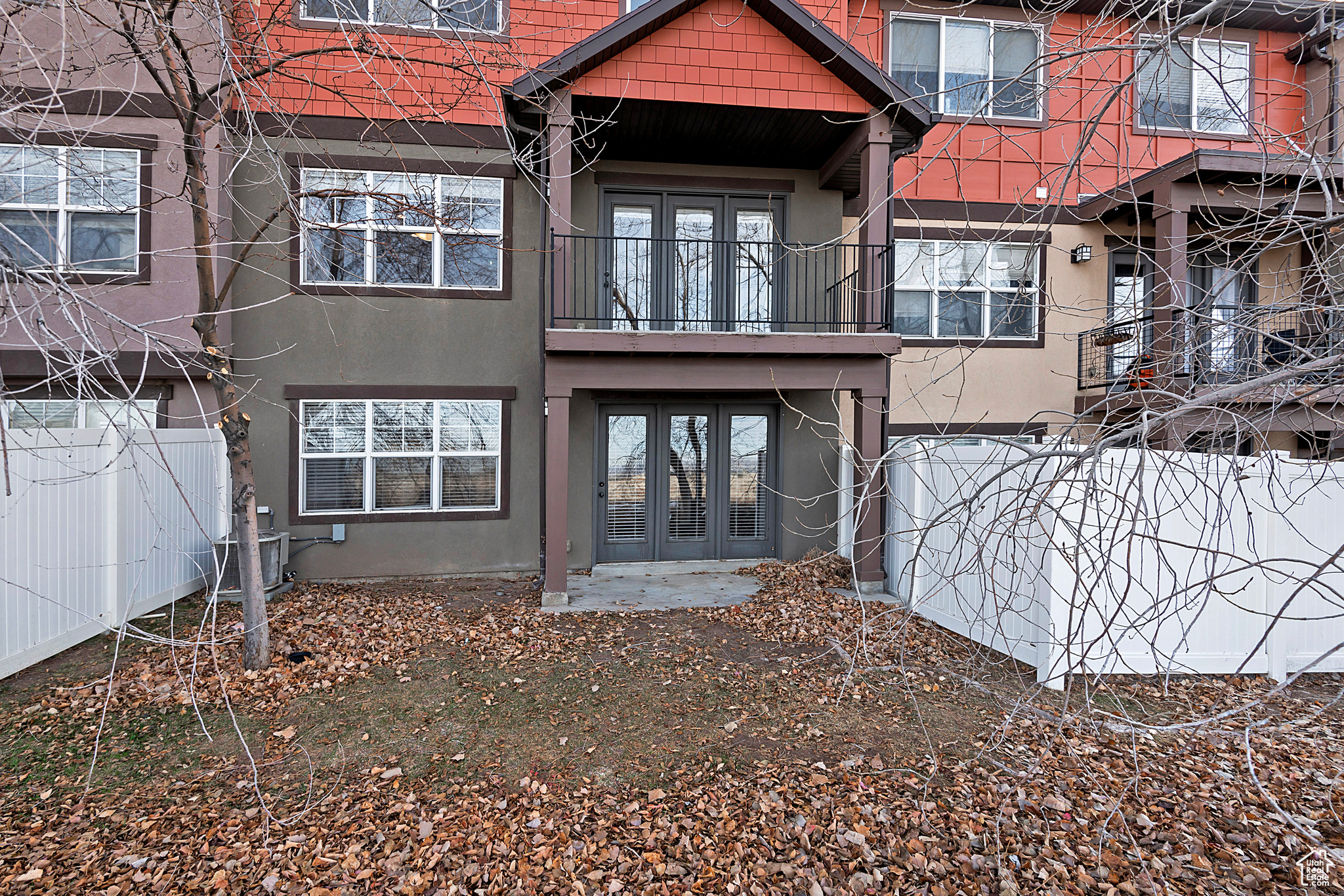 111 E CHANDLERPOINT WAY