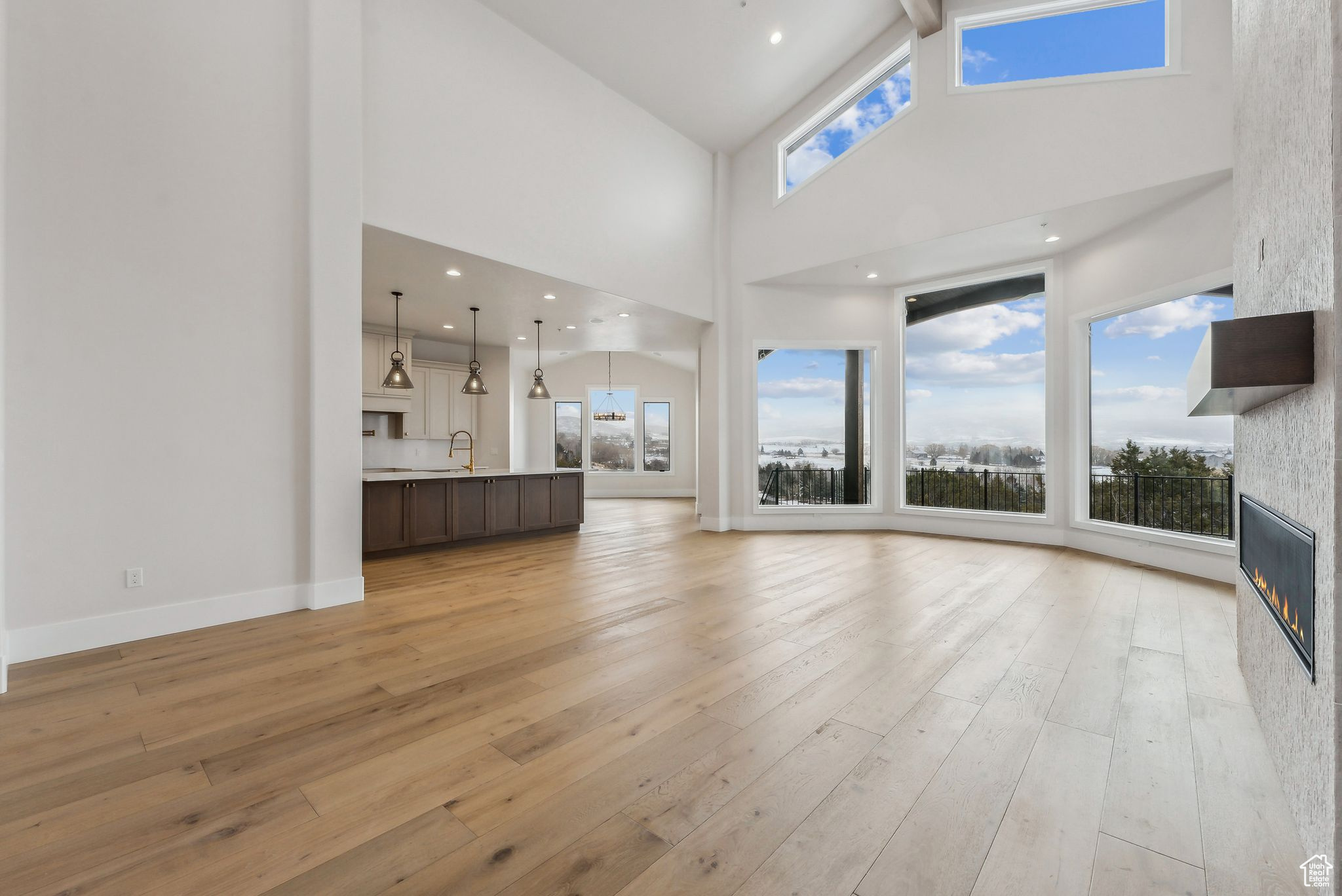 3097 E CORRAL PEAK CIRCLE #145