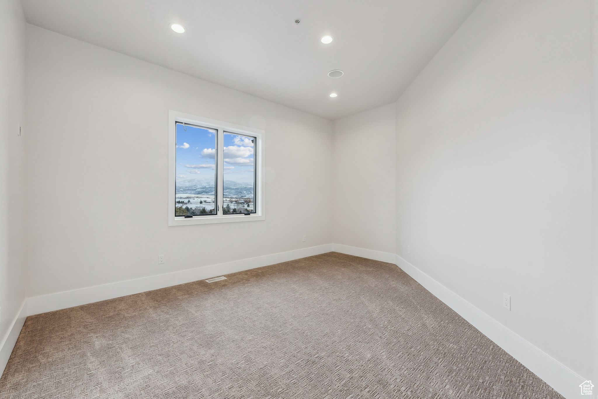 3097 E CORRAL PEAK CIRCLE #145