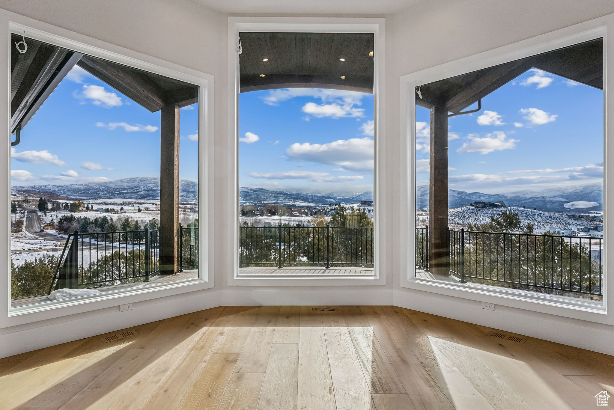 3097 E CORRAL PEAK CIRCLE #145