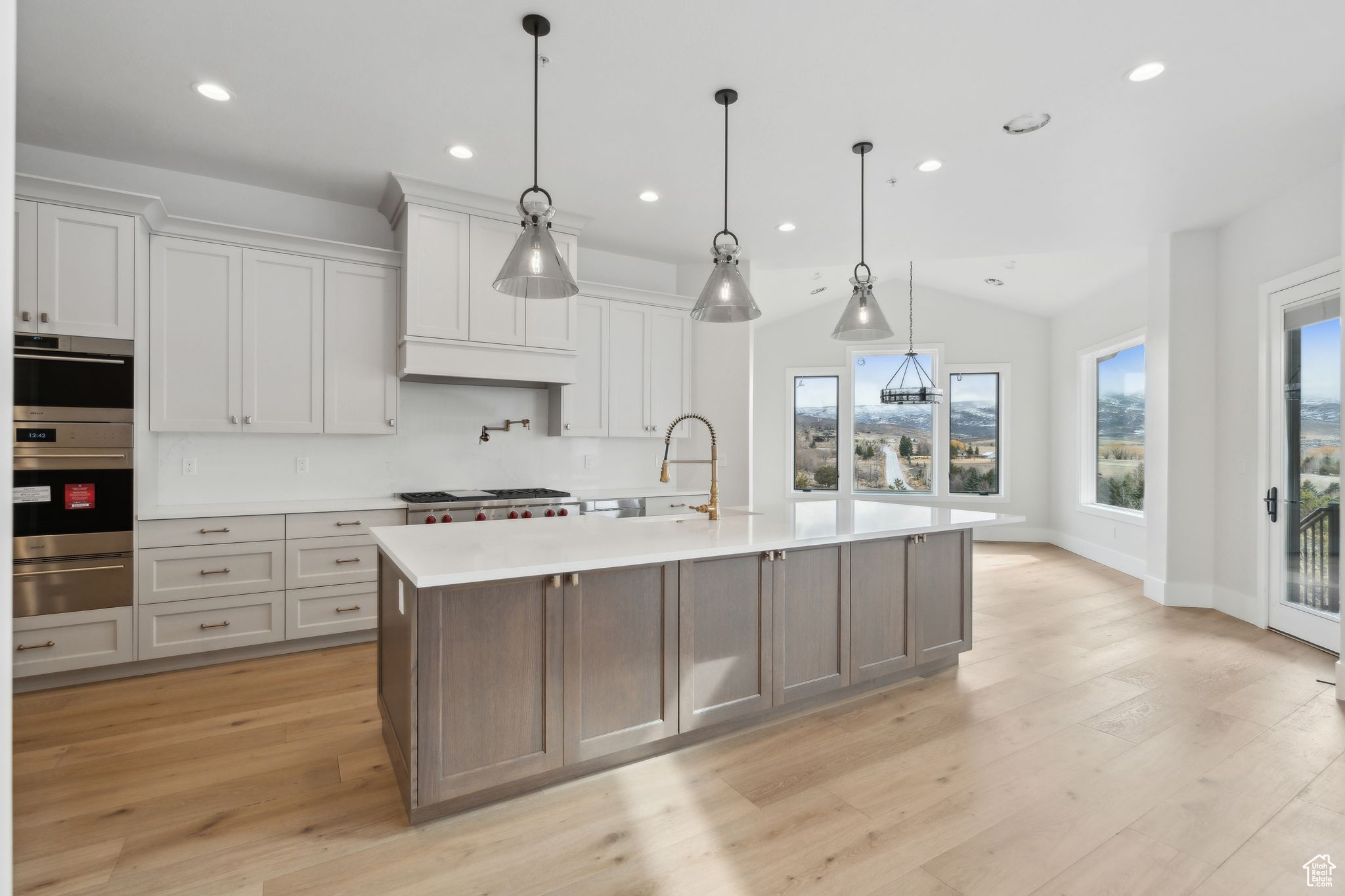 3097 E CORRAL PEAK CIRCLE #145
