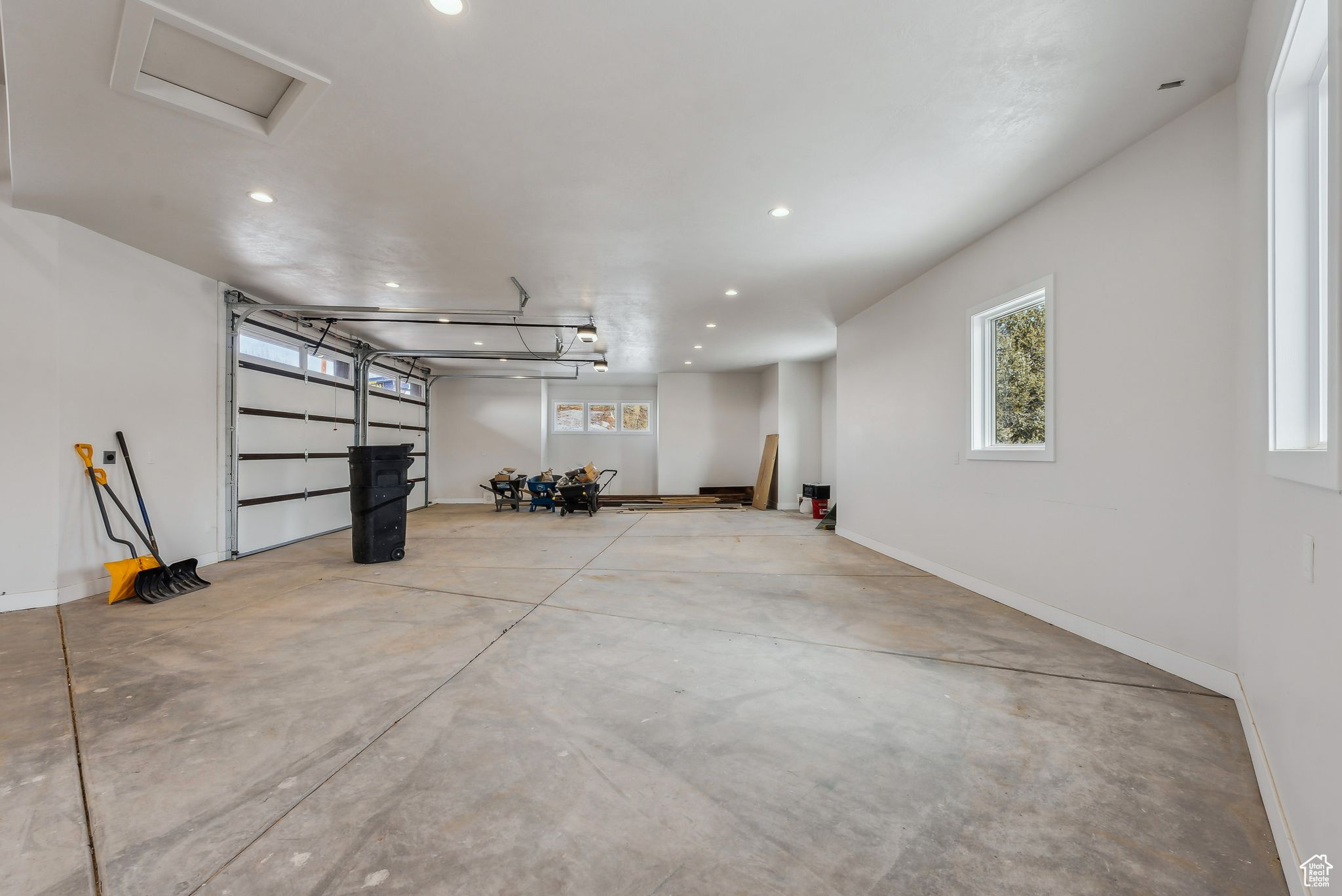 3097 E CORRAL PEAK CIRCLE #145