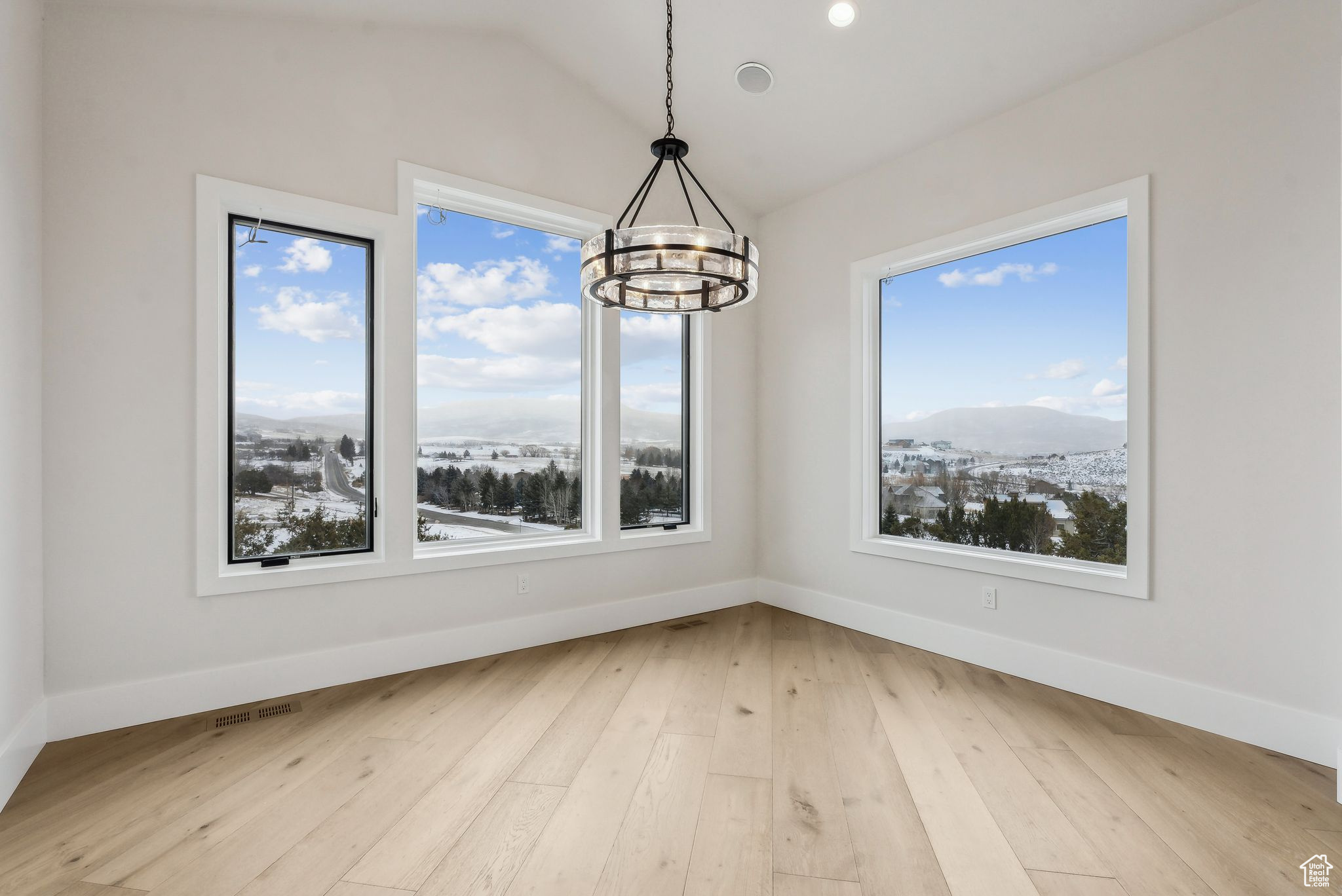3097 E CORRAL PEAK CIRCLE #145