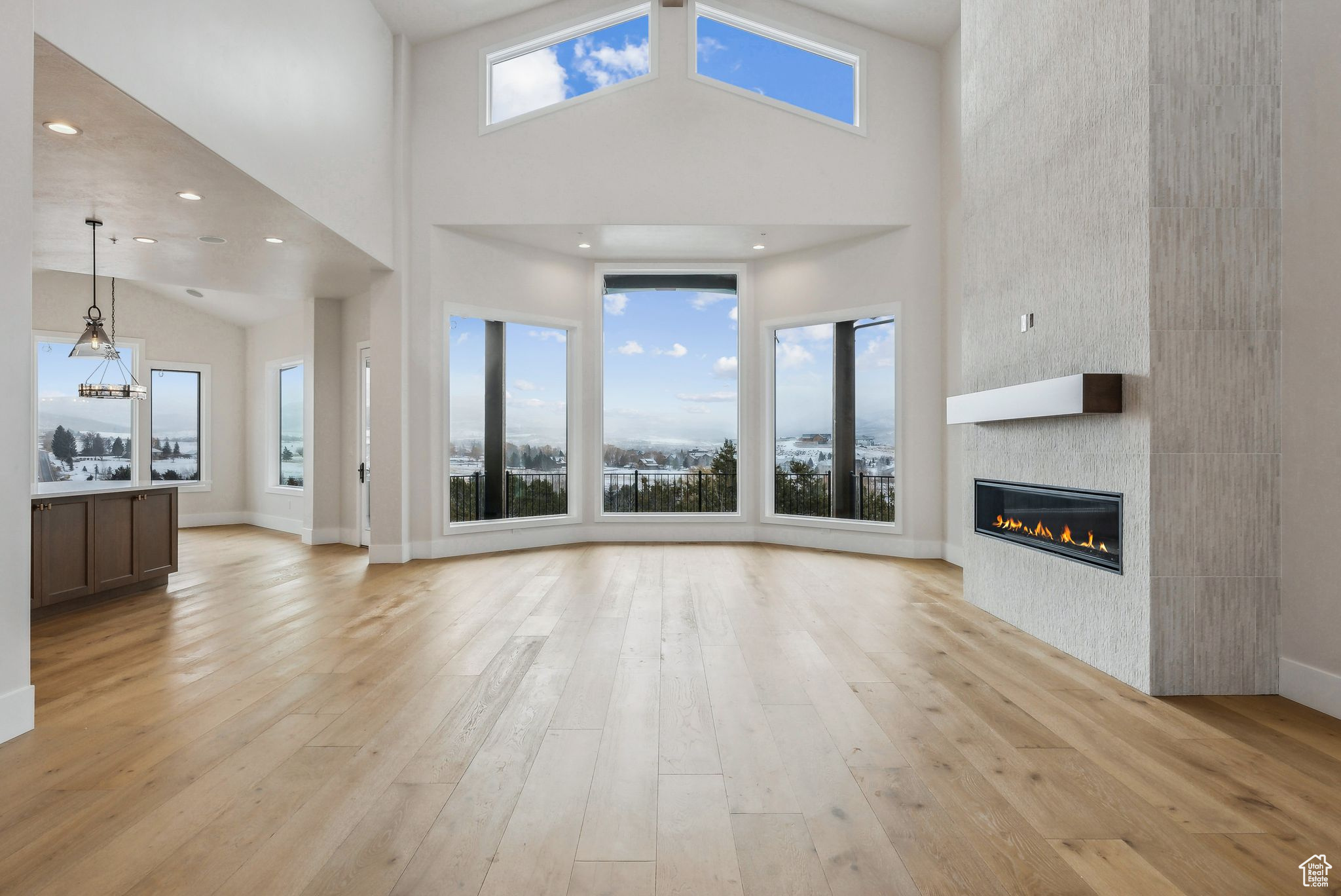 3097 E CORRAL PEAK CIRCLE #145