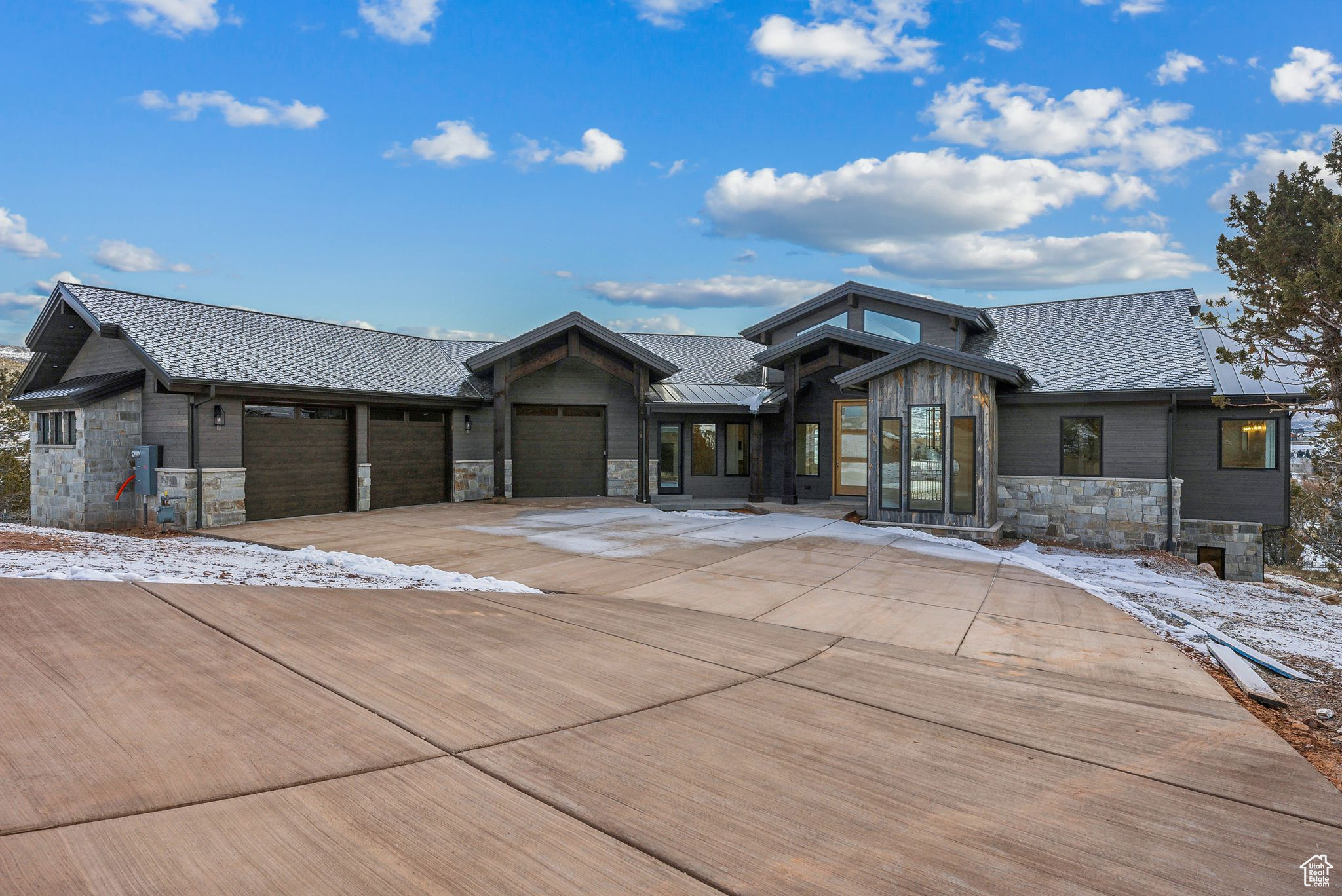 3097 E CORRAL PEAK CIRCLE #145