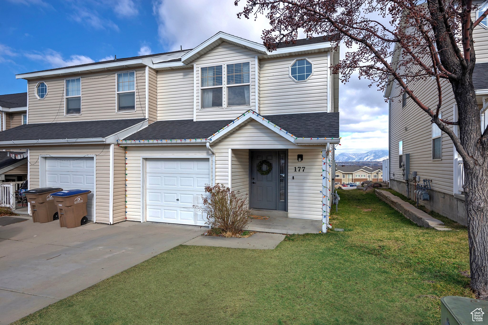 177 E FLOWERFIELD DR