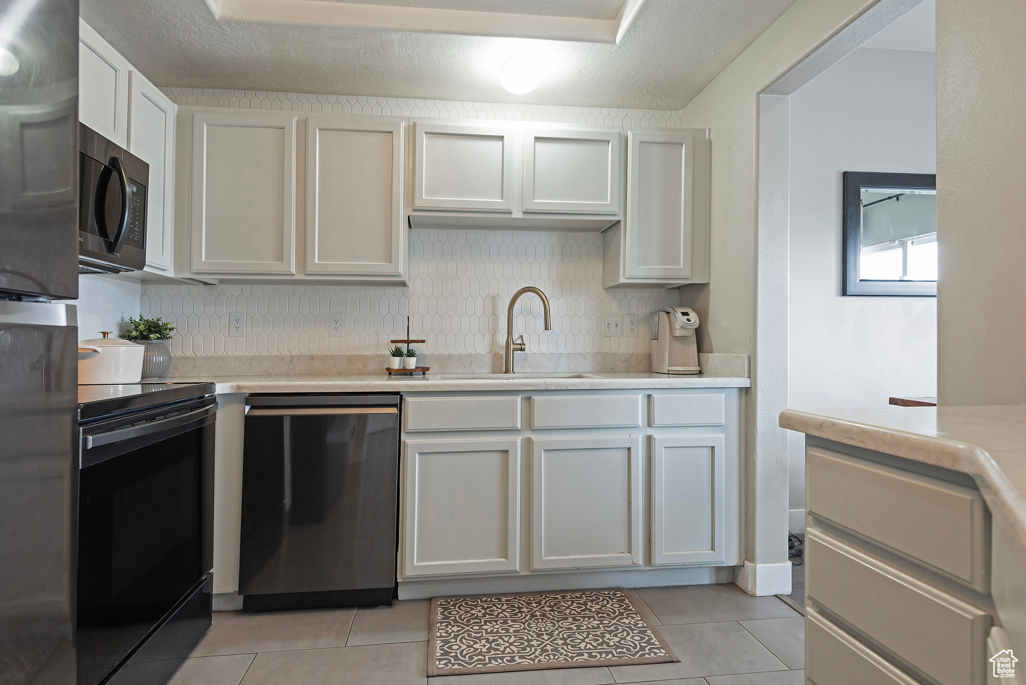 177 E FLOWERFIELD DR