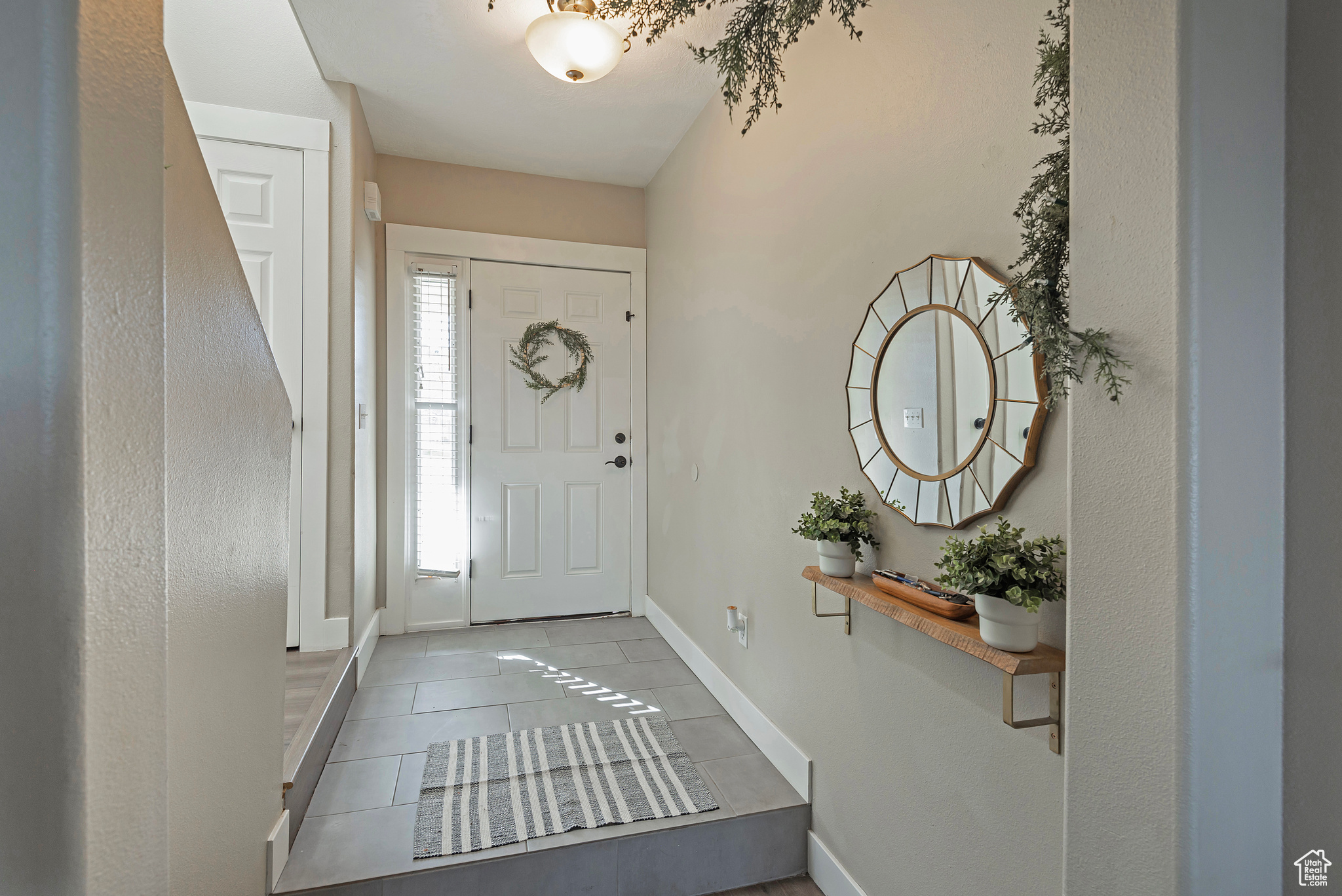 177 E FLOWERFIELD DR