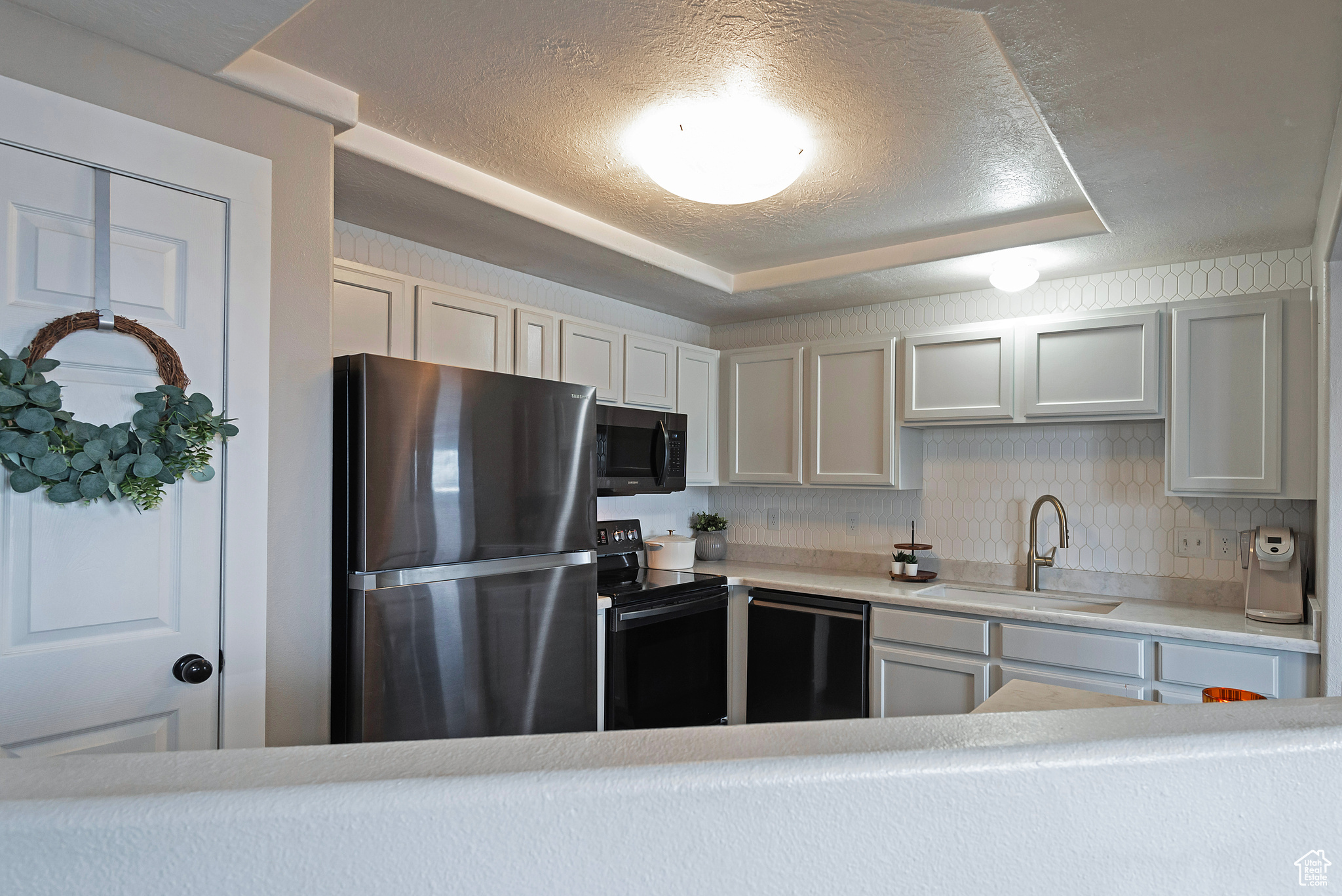 177 E FLOWERFIELD DR
