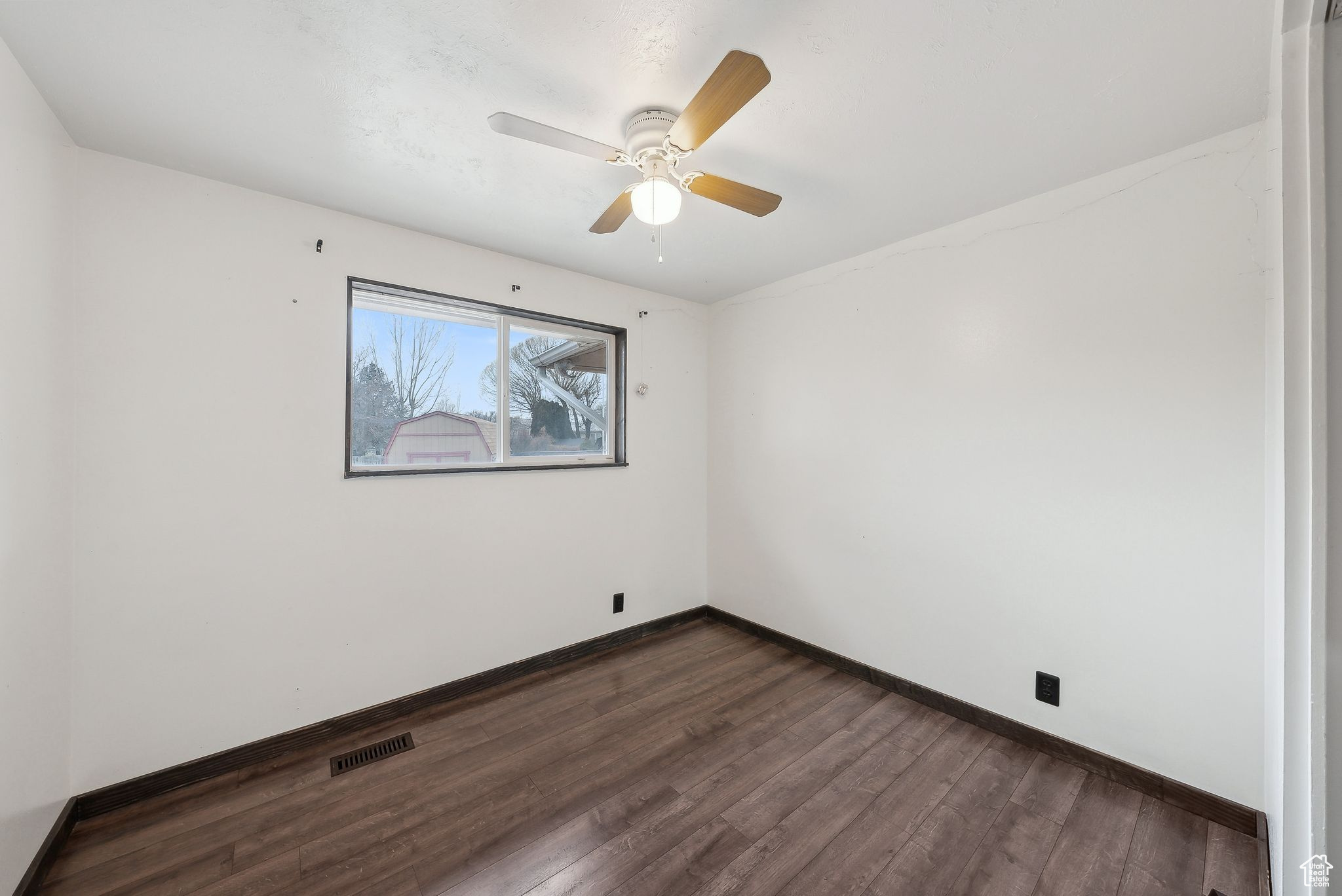 3079 W SKYVUE CIR
