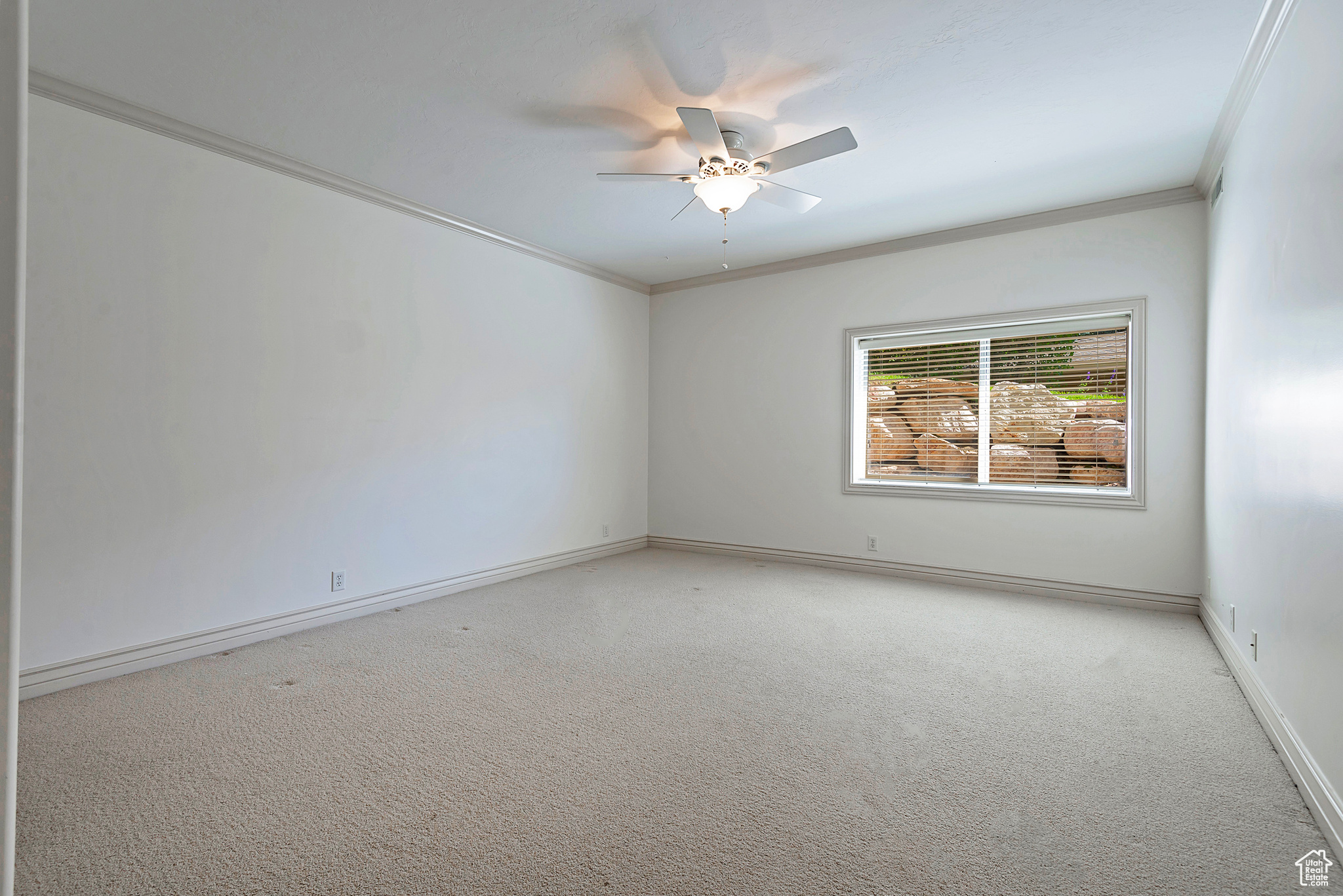 835 E EDGEHILL RD