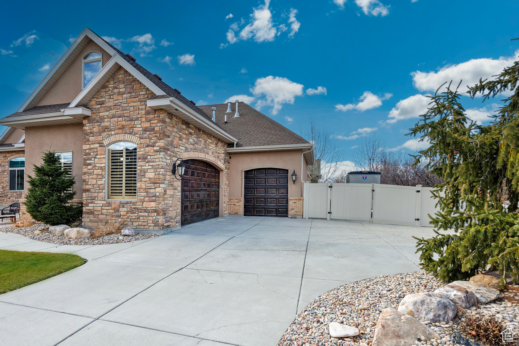 11182 S FARNSWORTH LN