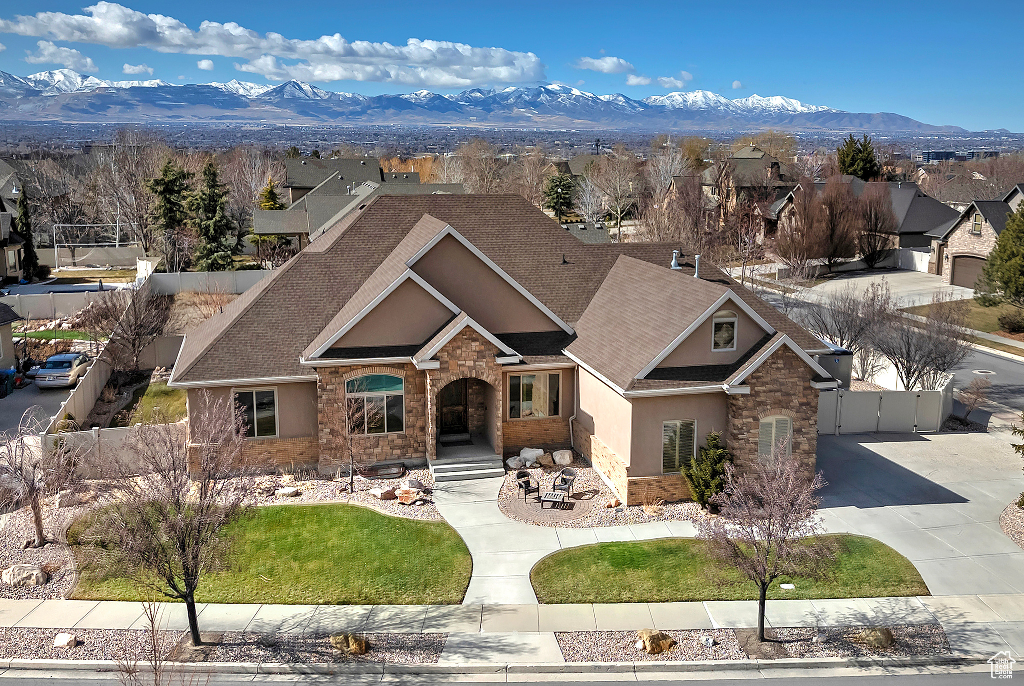 11182 S FARNSWORTH LN