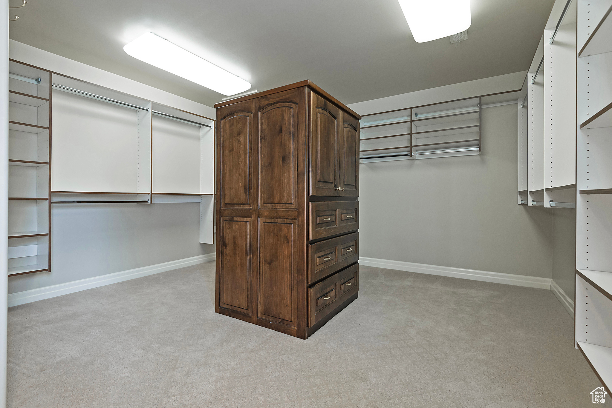 6337 S SECLUDED OAK CIR