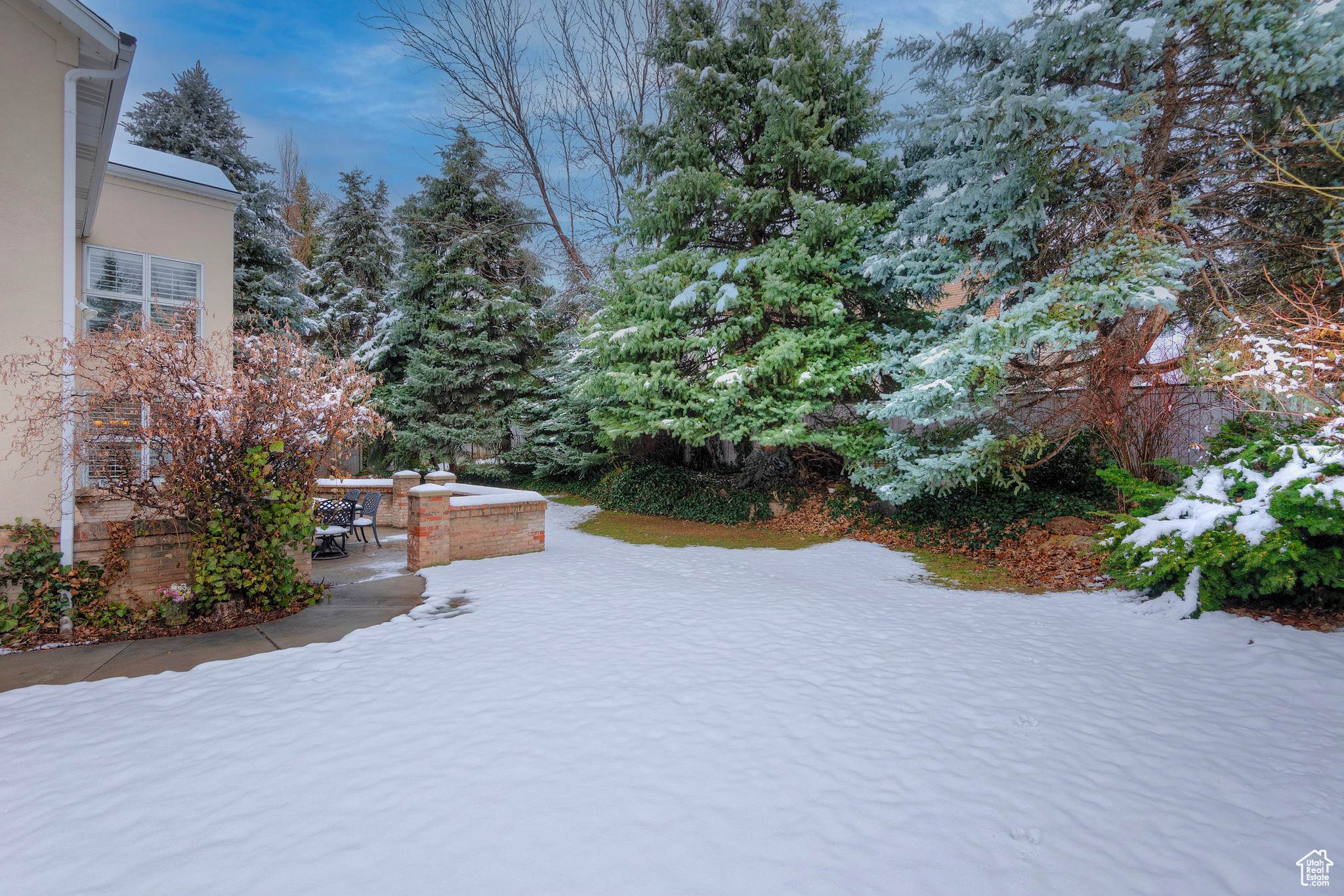 6337 S SECLUDED OAK CIR