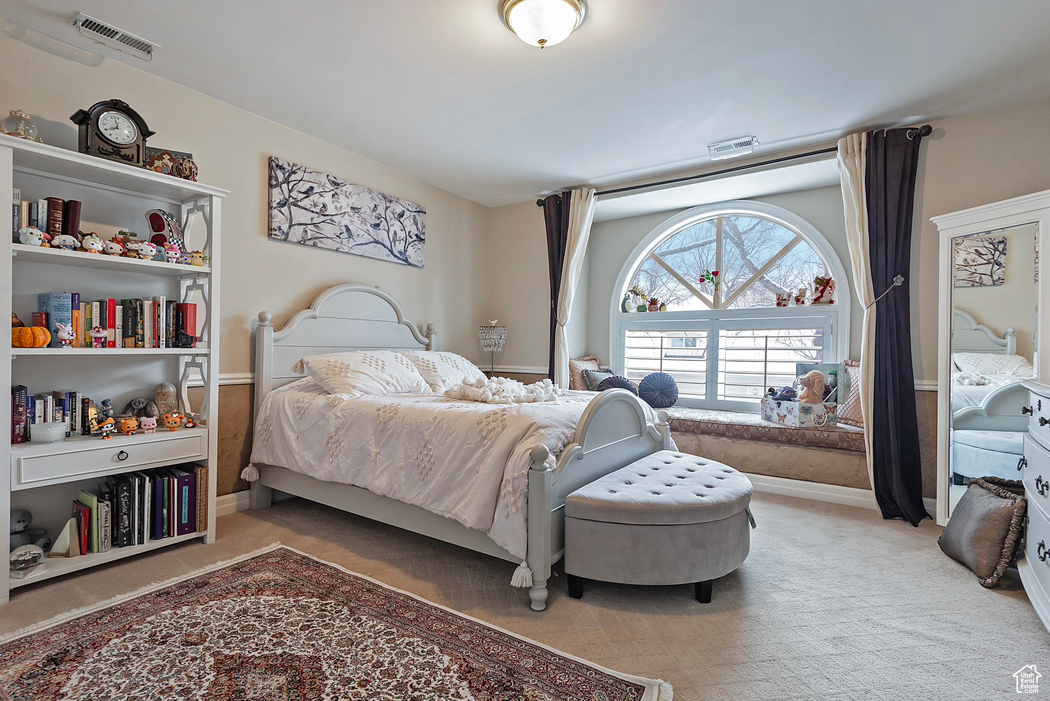 6337 S SECLUDED OAK CIR