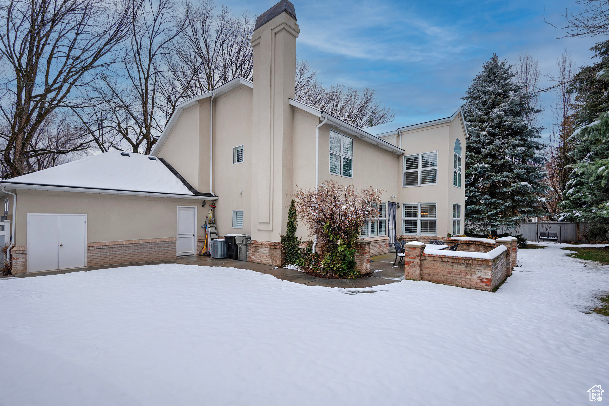 6337 S SECLUDED OAK CIR