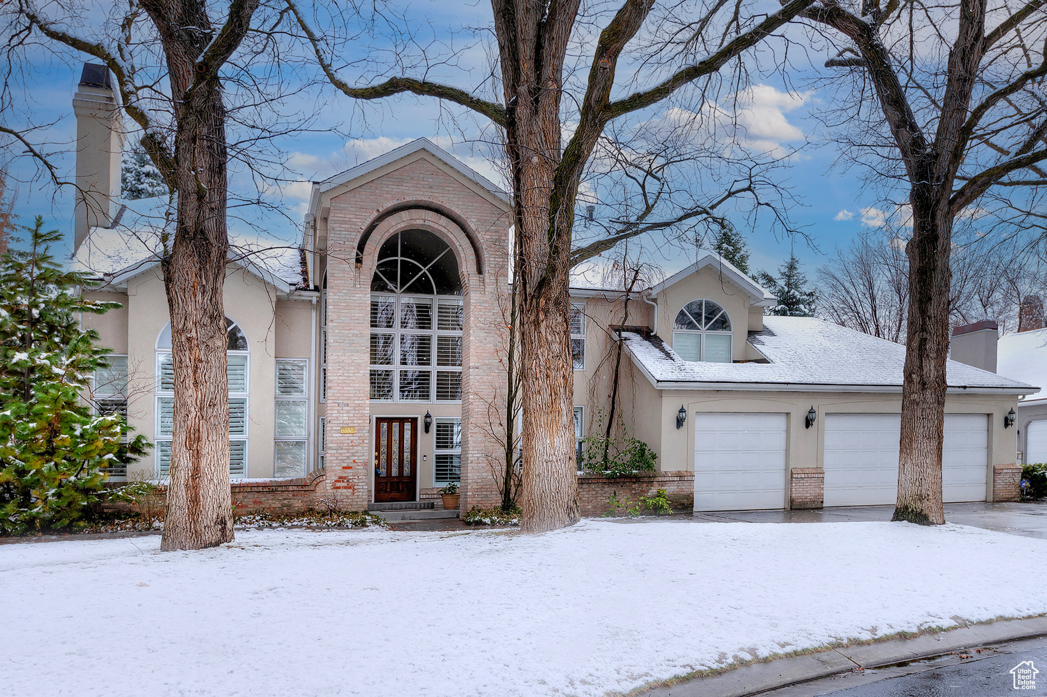 6337 S SECLUDED OAK CIR