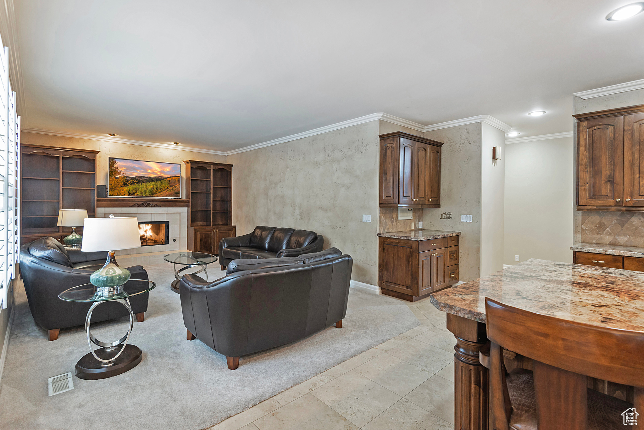 6337 S SECLUDED OAK CIR