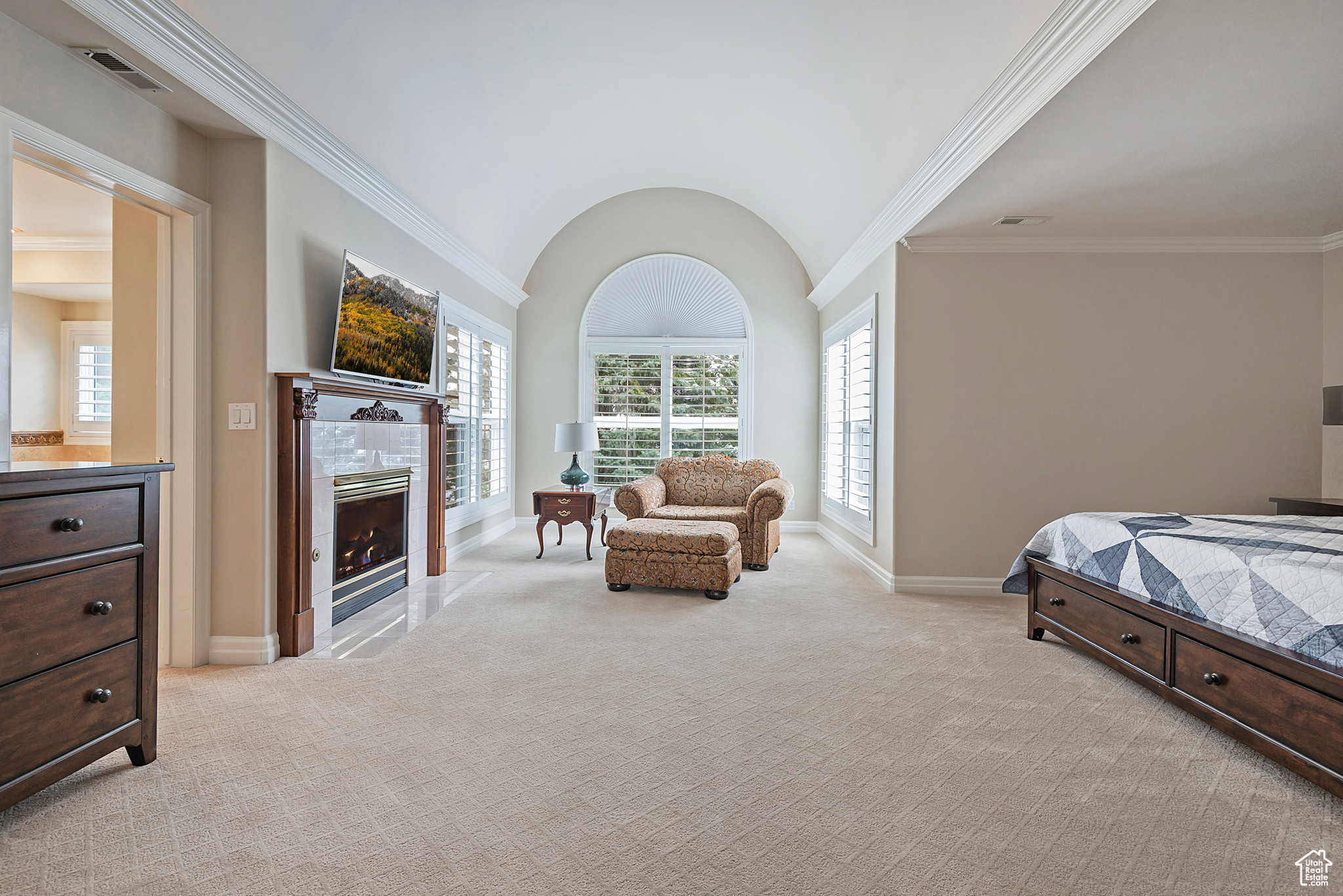 6337 S SECLUDED OAK CIR