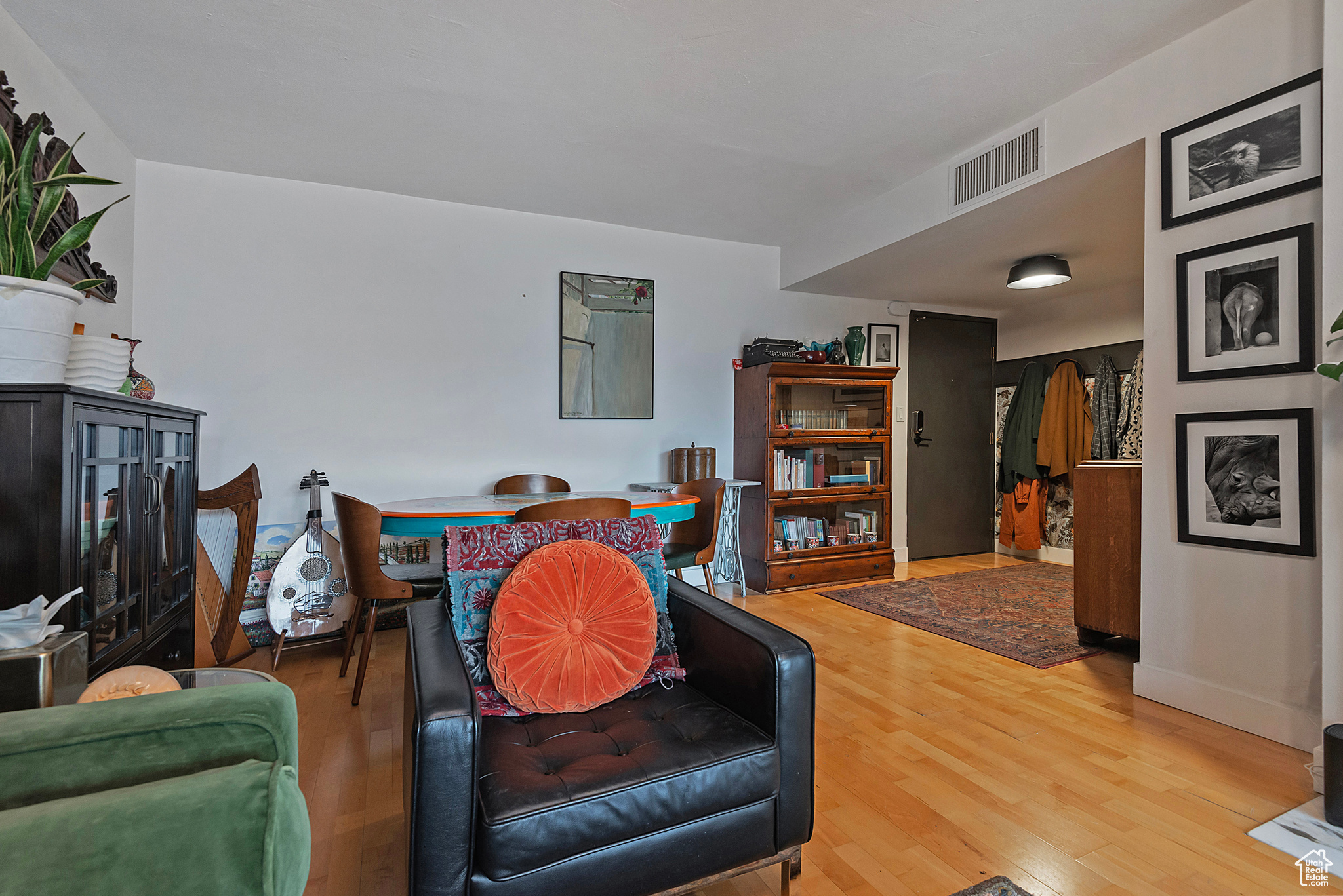 241 N VINE ST #504W