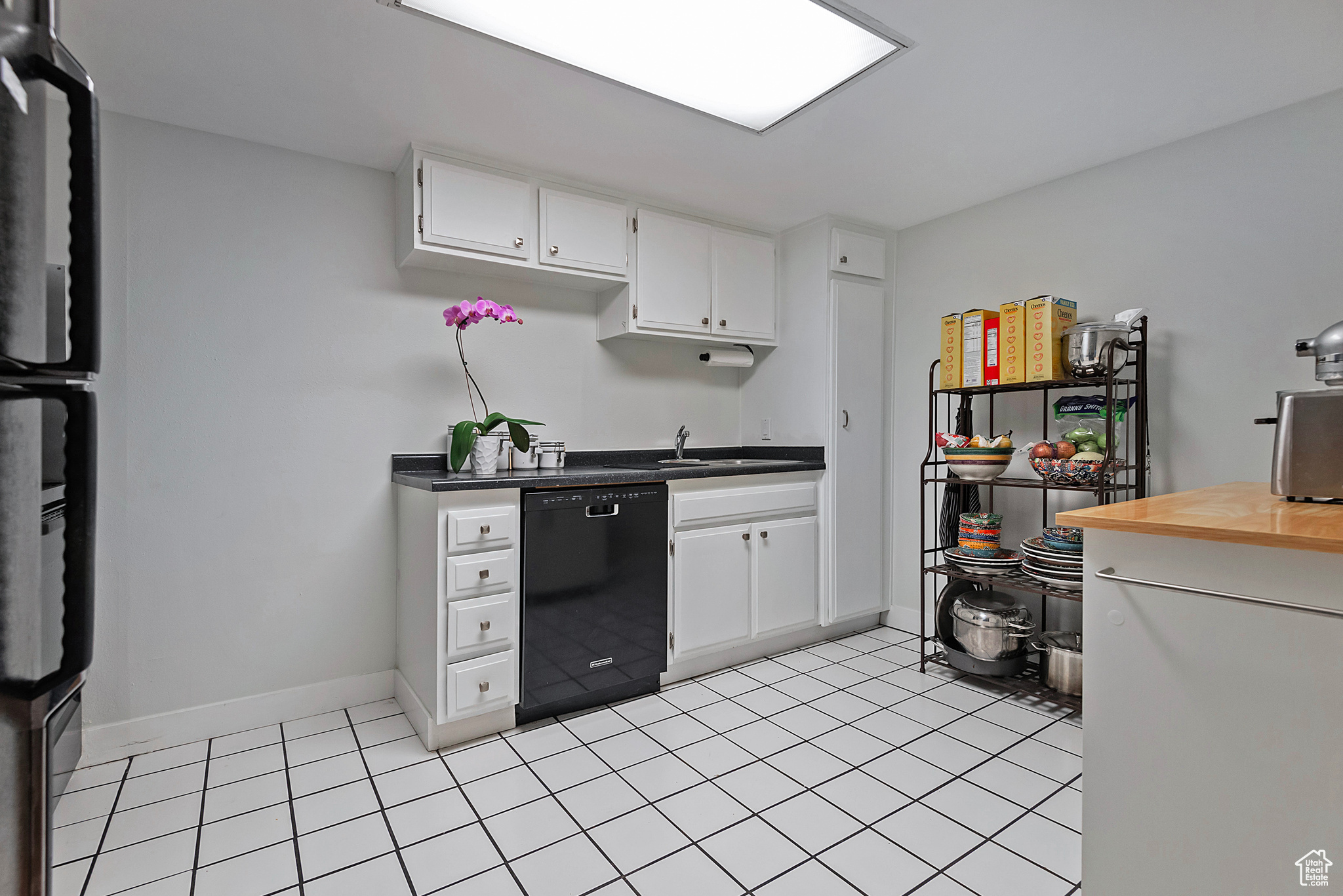 241 N VINE ST #504W