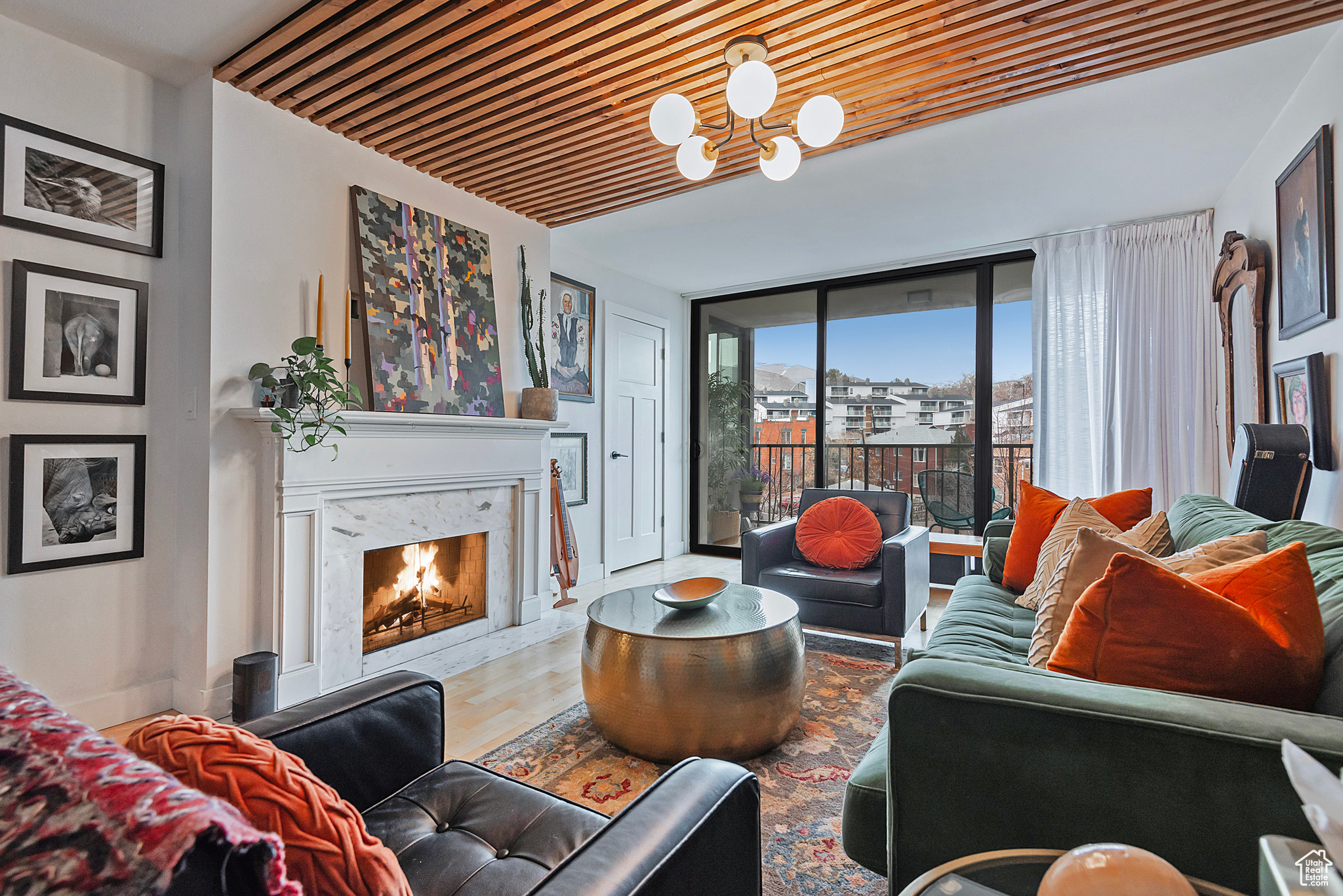 241 N VINE ST #504W