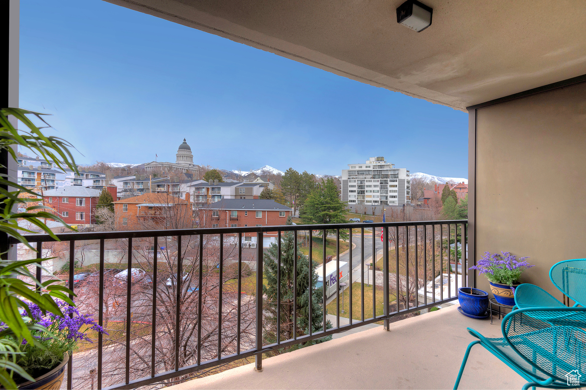 241 N VINE ST #504W