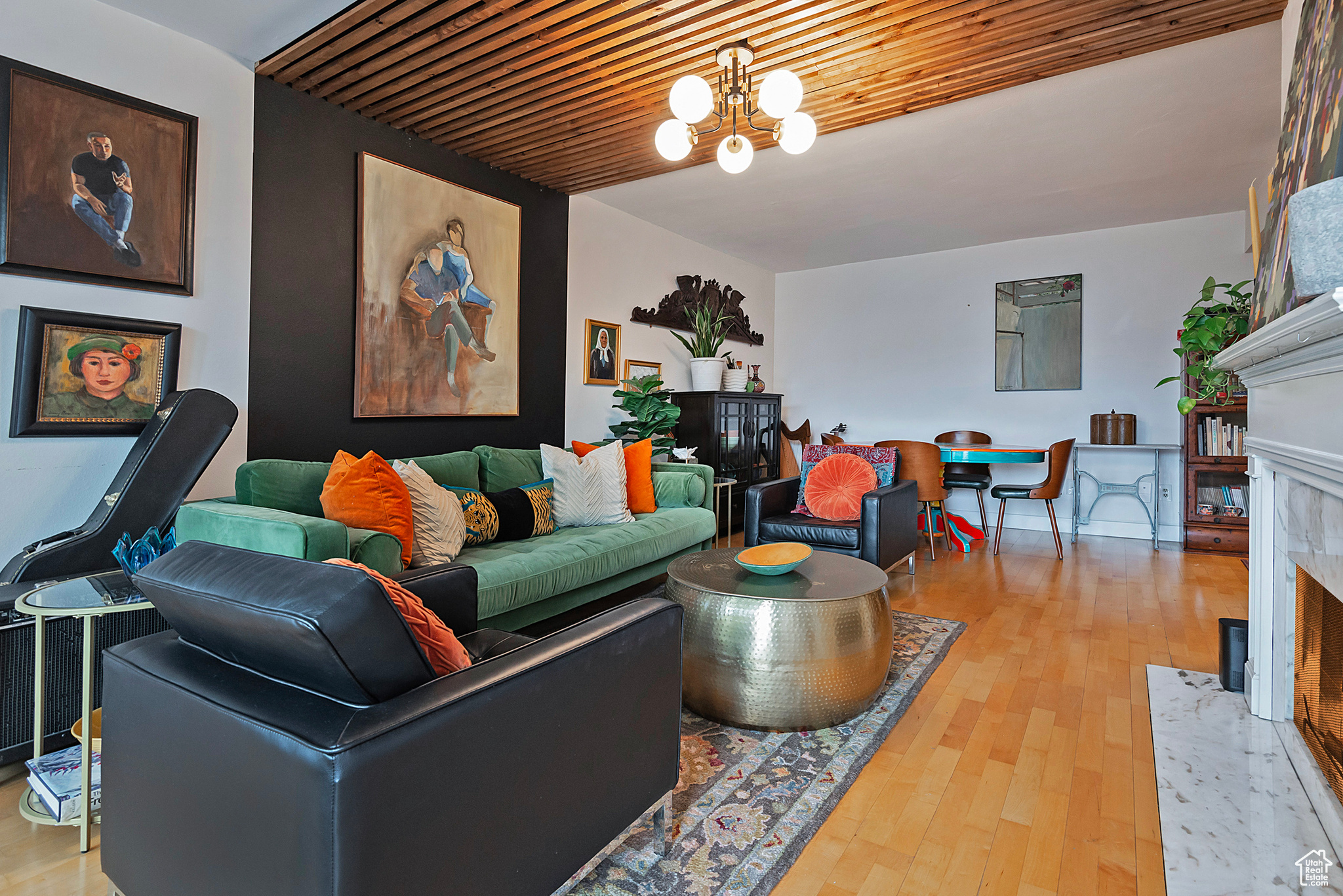 241 N VINE ST #504W