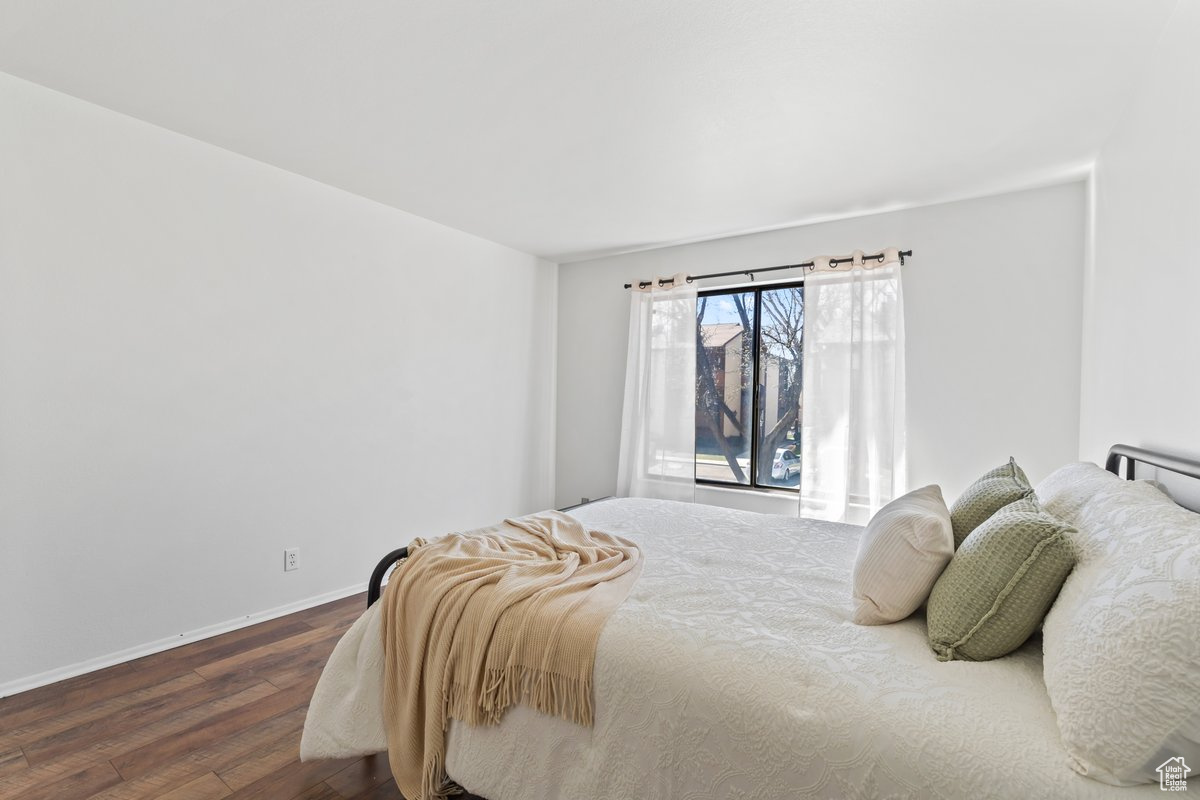 6863 S COUNTRYWOODS CIR #E7
