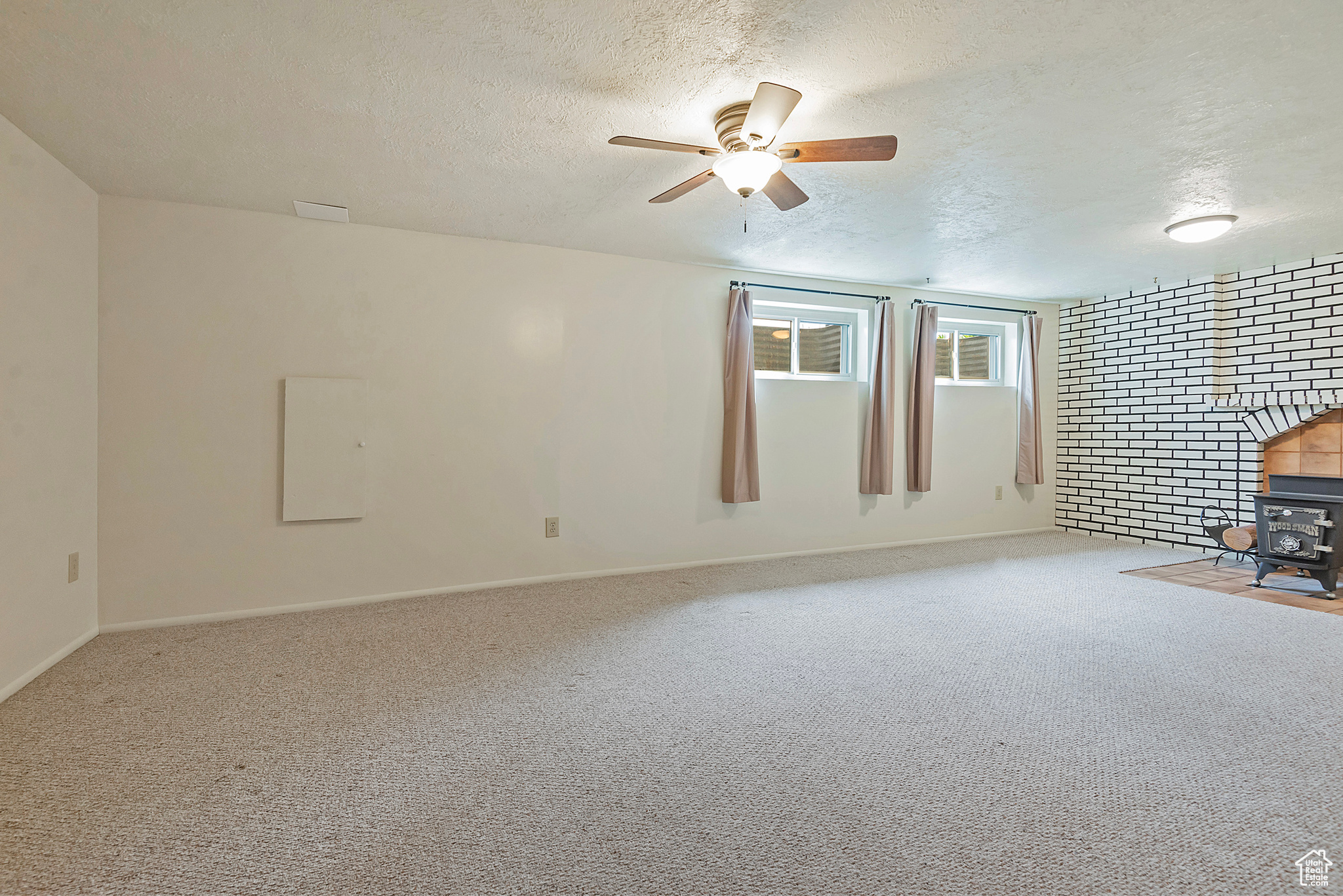 3068 W CARRANZA DR