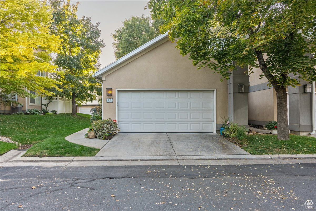 1140 E PARKWAY AVE #E4