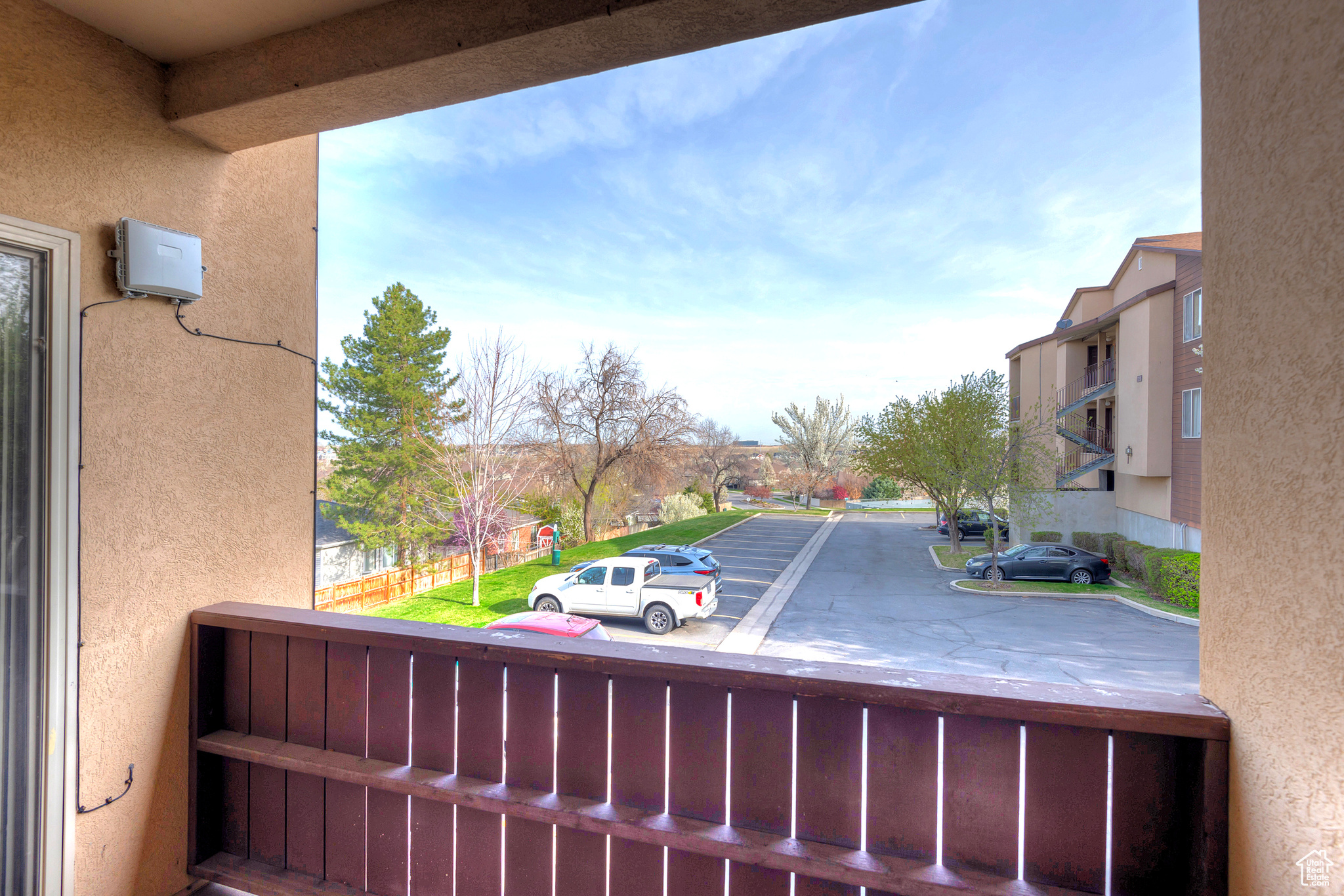 733 W JEFFERSON LN