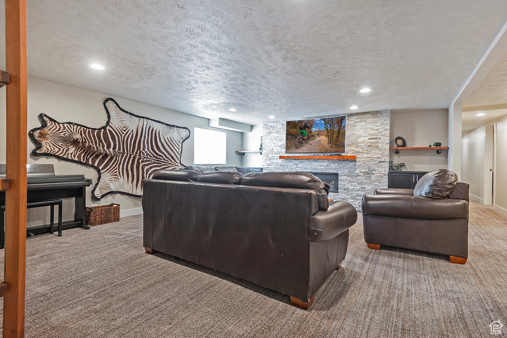 12155 S MOUNTAIN SHADOW RD