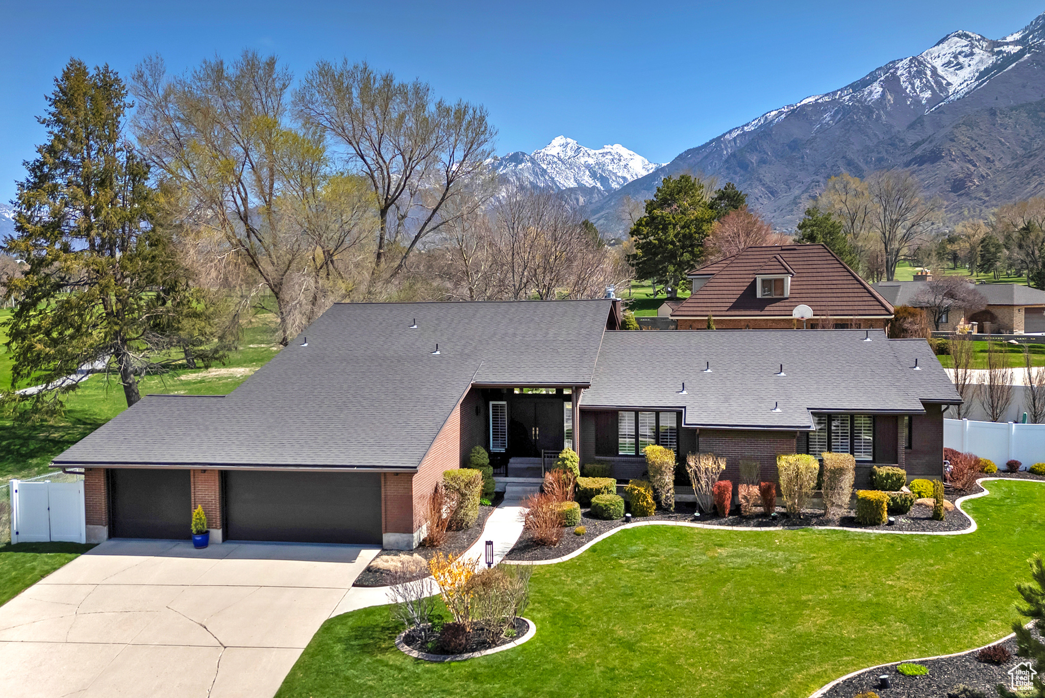12155 S MOUNTAIN SHADOW RD
