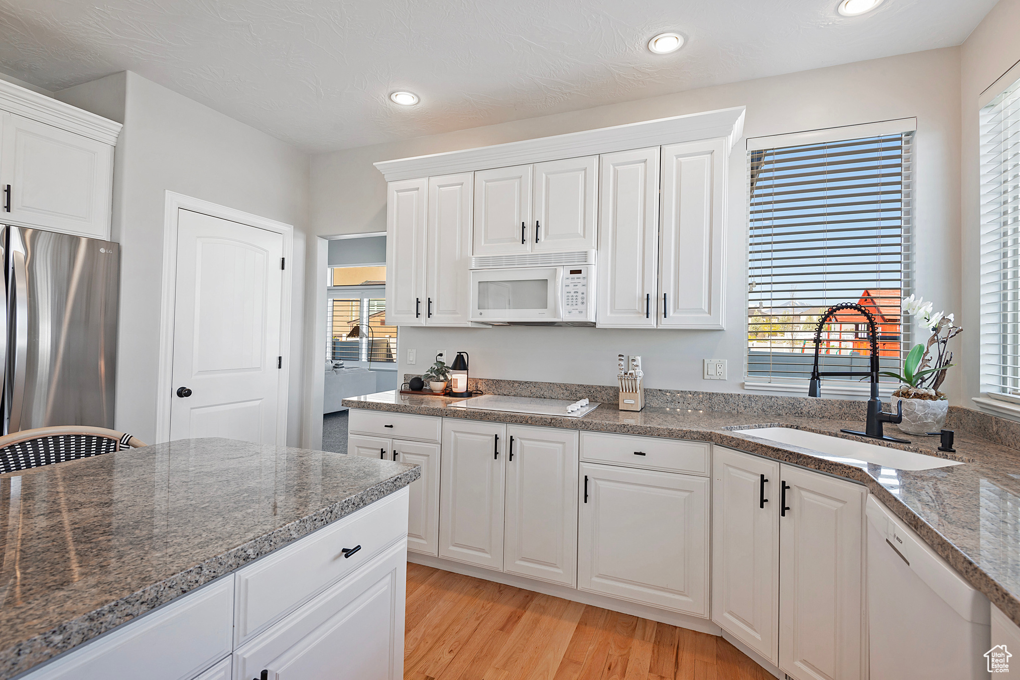 2988 W CURRENT CREEK DR