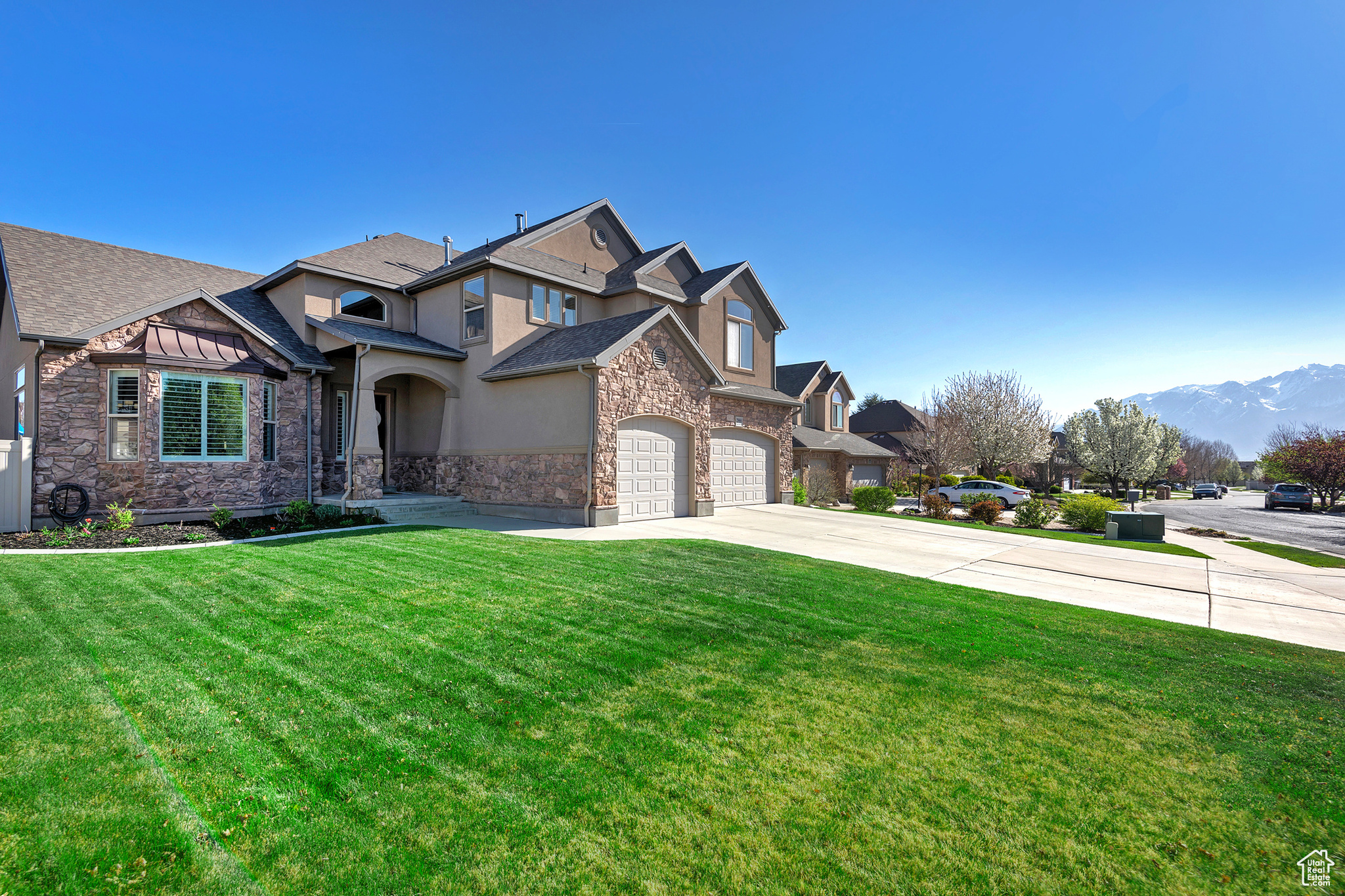 2988 W CURRENT CREEK DR